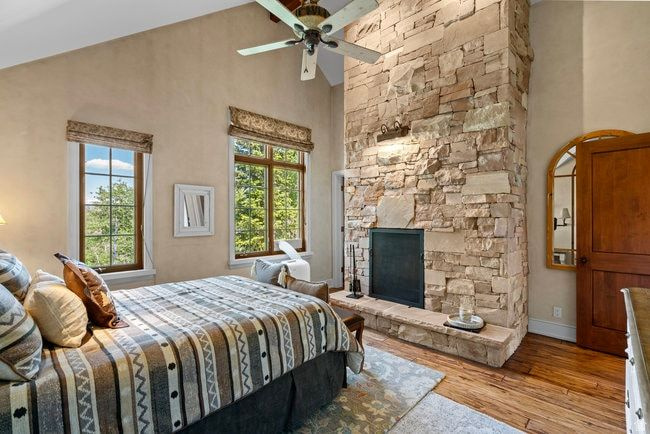WOLF CREEK RANCH - Residential