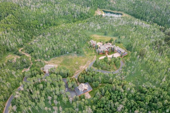 WOLF CREEK RANCH - Residential