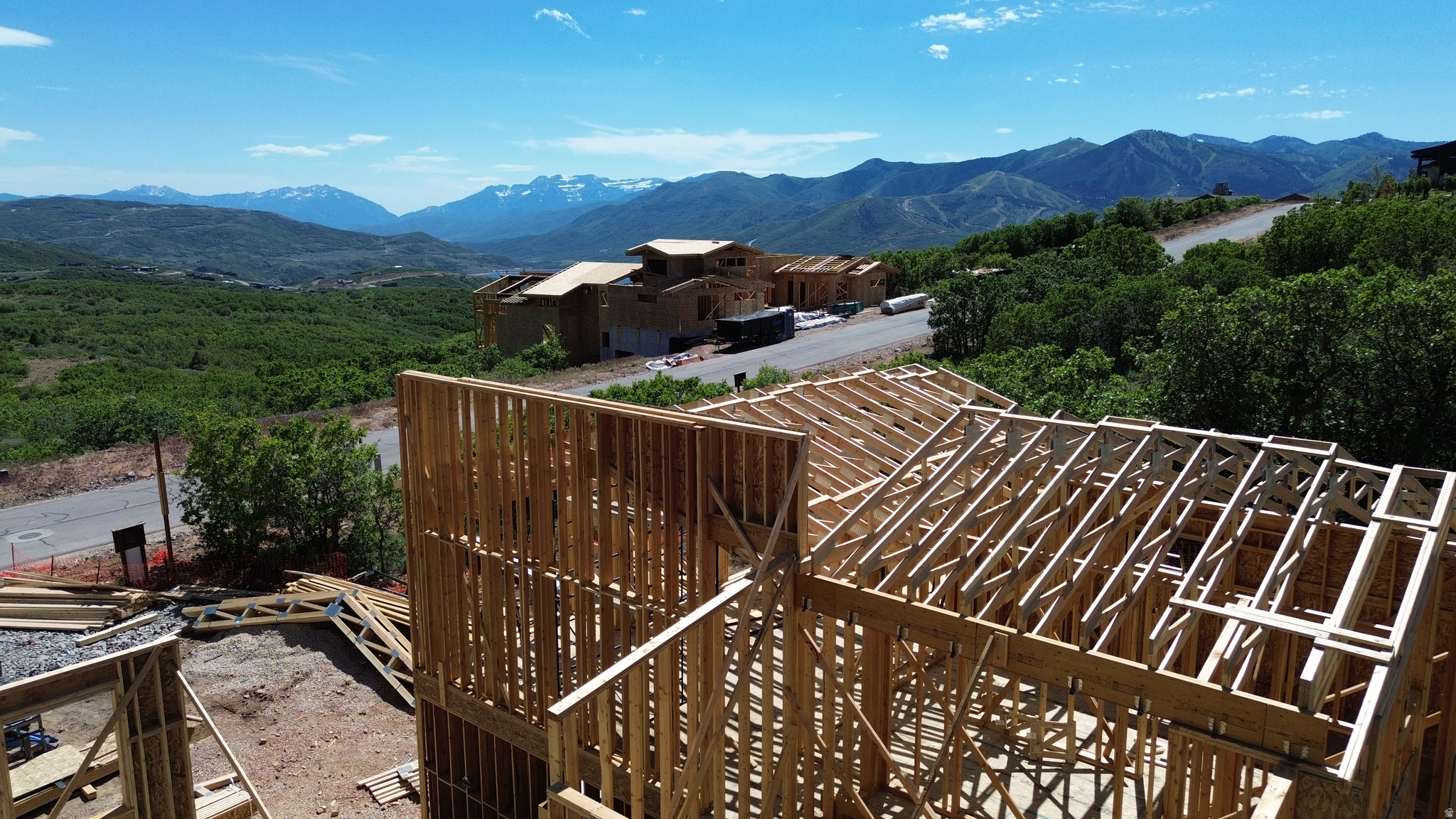 GOLDEN EAGLE - Residential