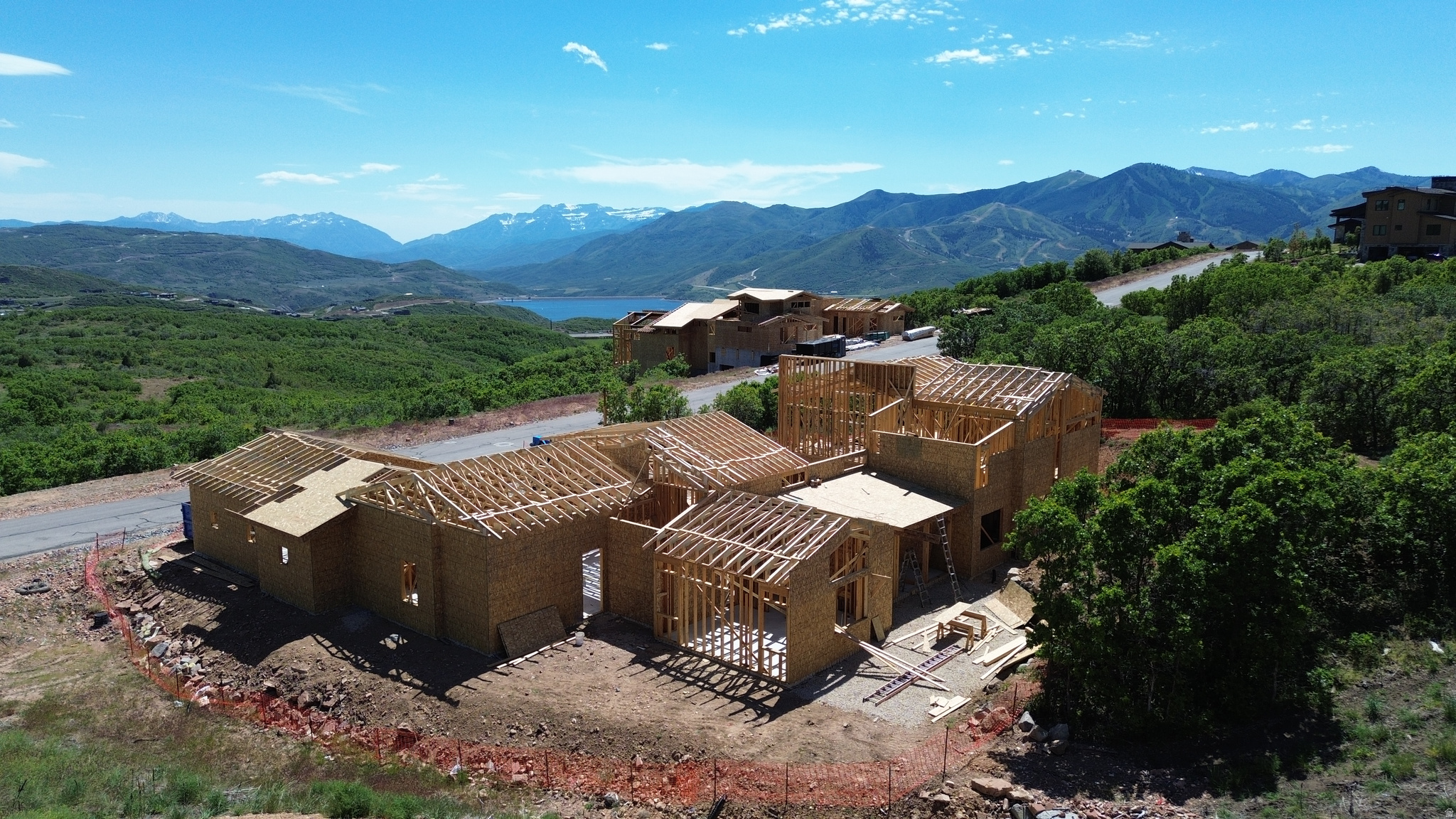 GOLDEN EAGLE - Residential