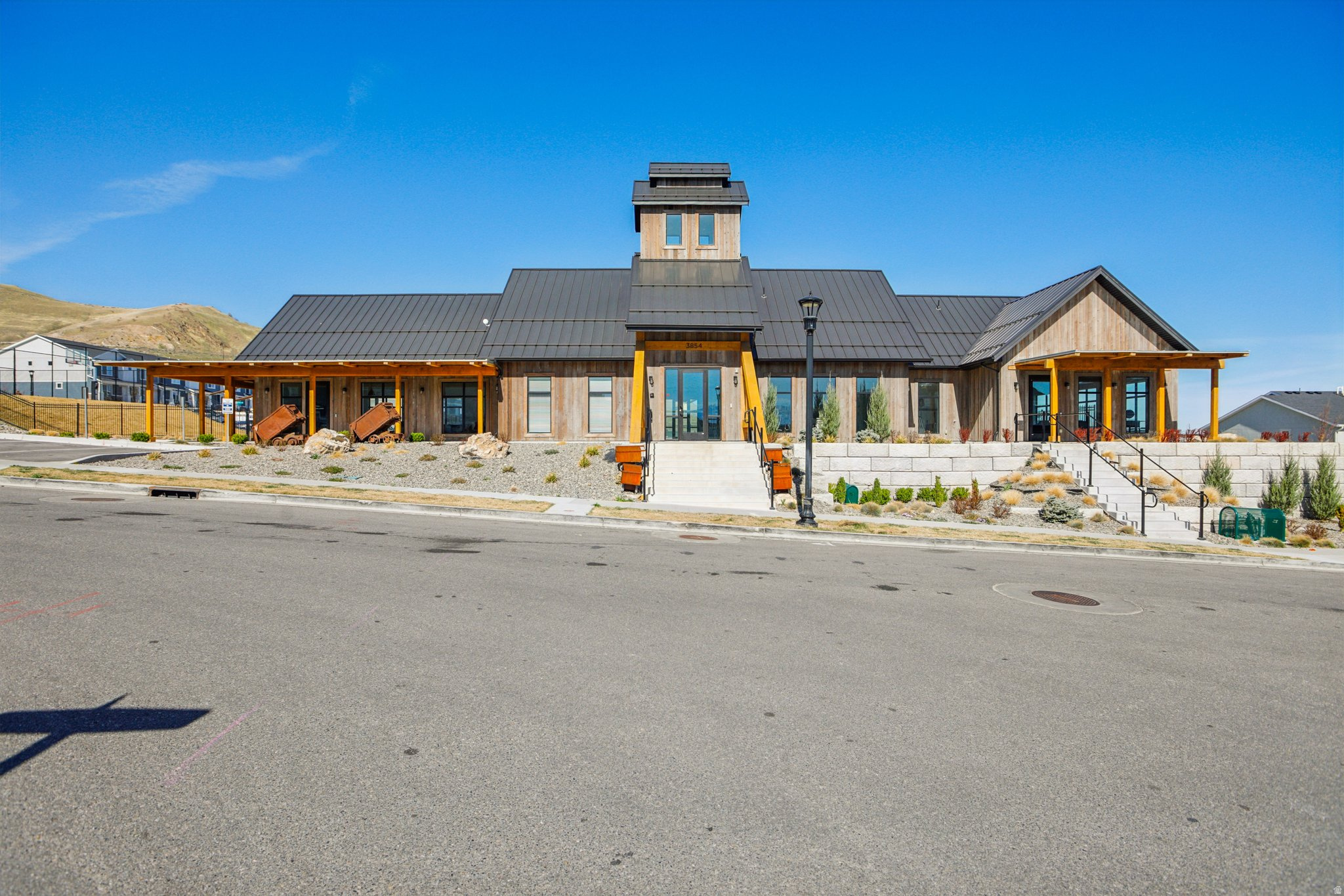 LITTLE VALLEY GATEWAY - Residential