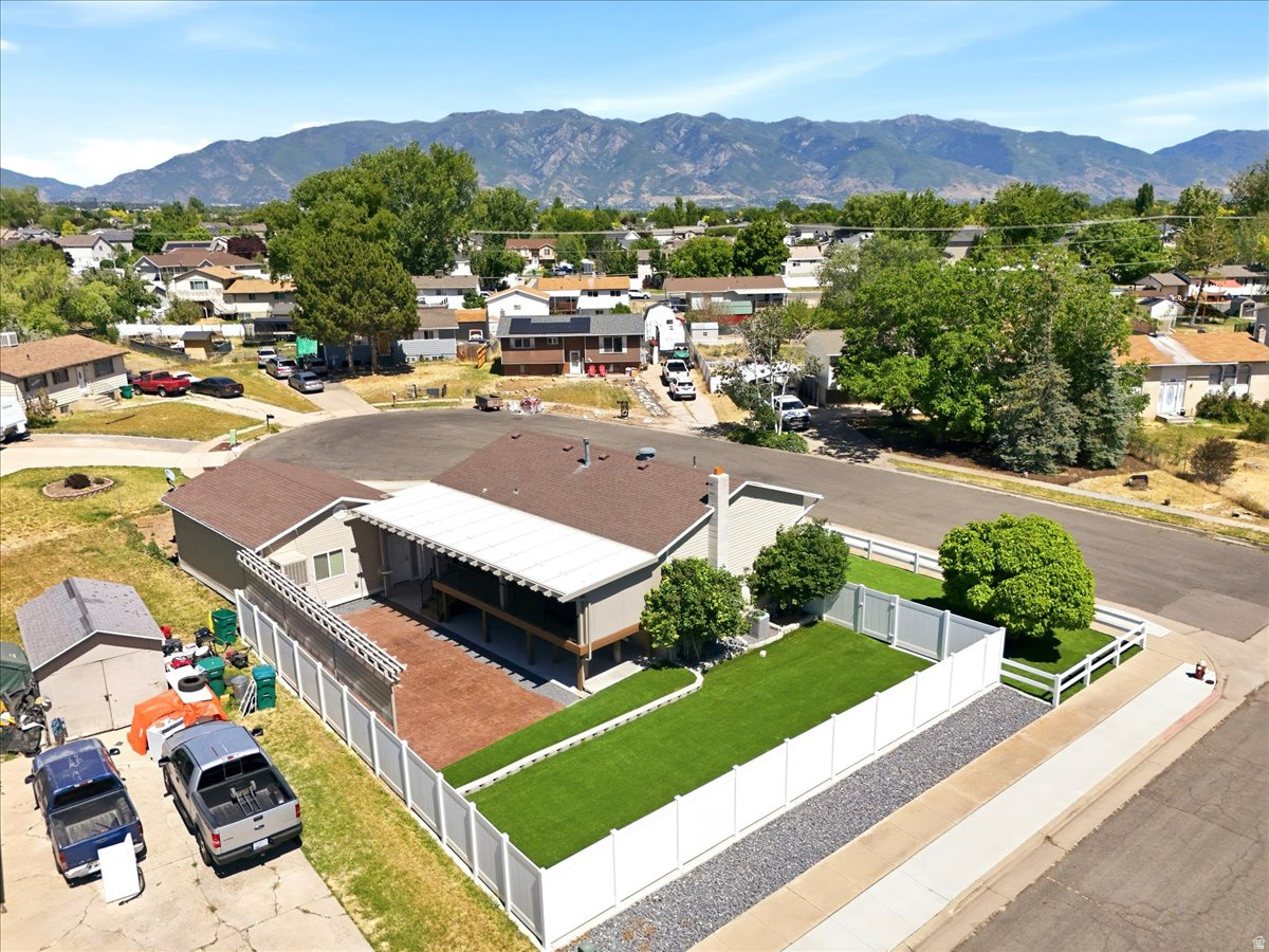 MELANIE ACRES - Residential