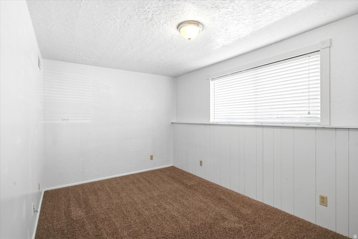 MELANIE ACRES - Residential