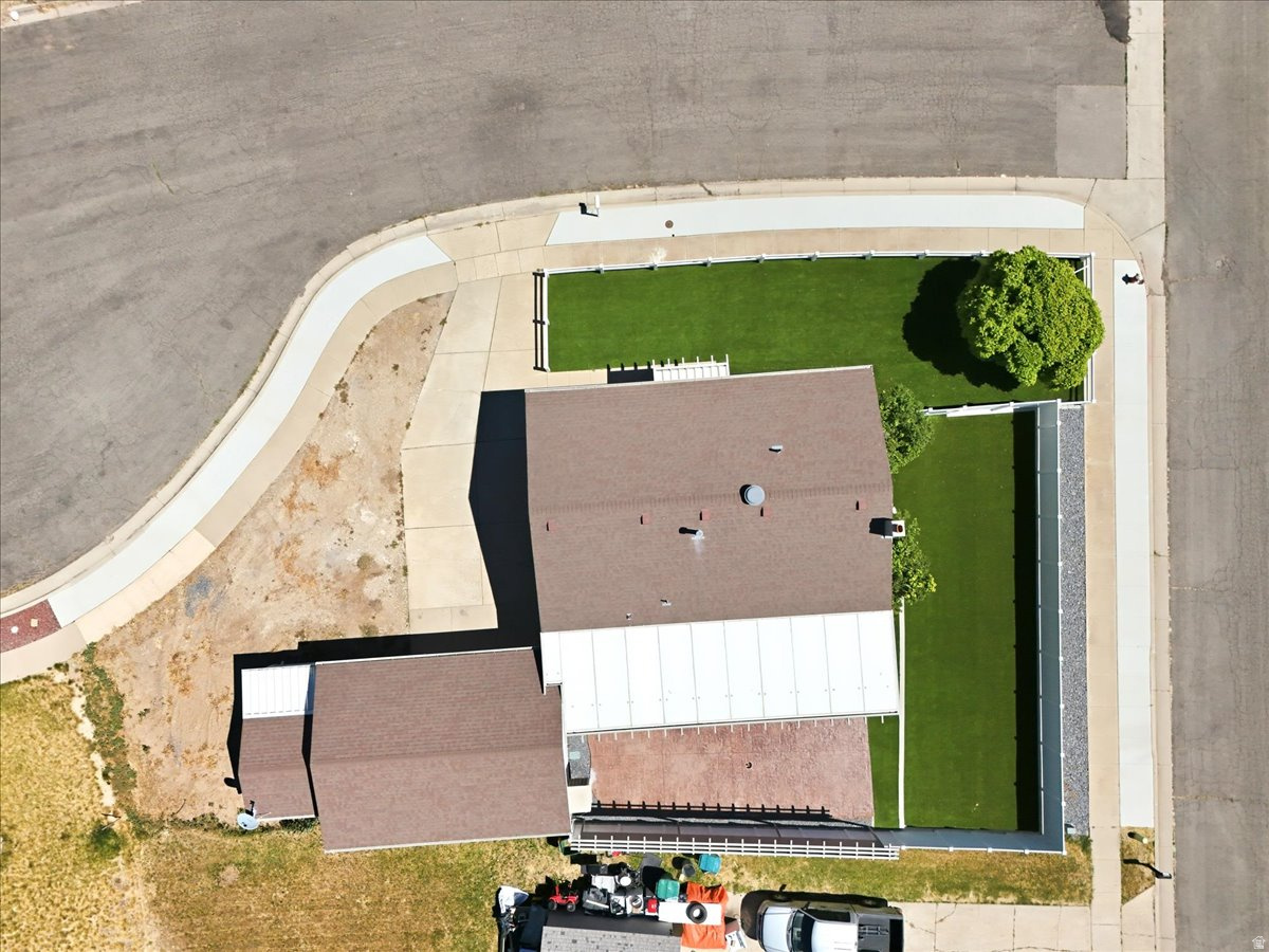 MELANIE ACRES - Residential