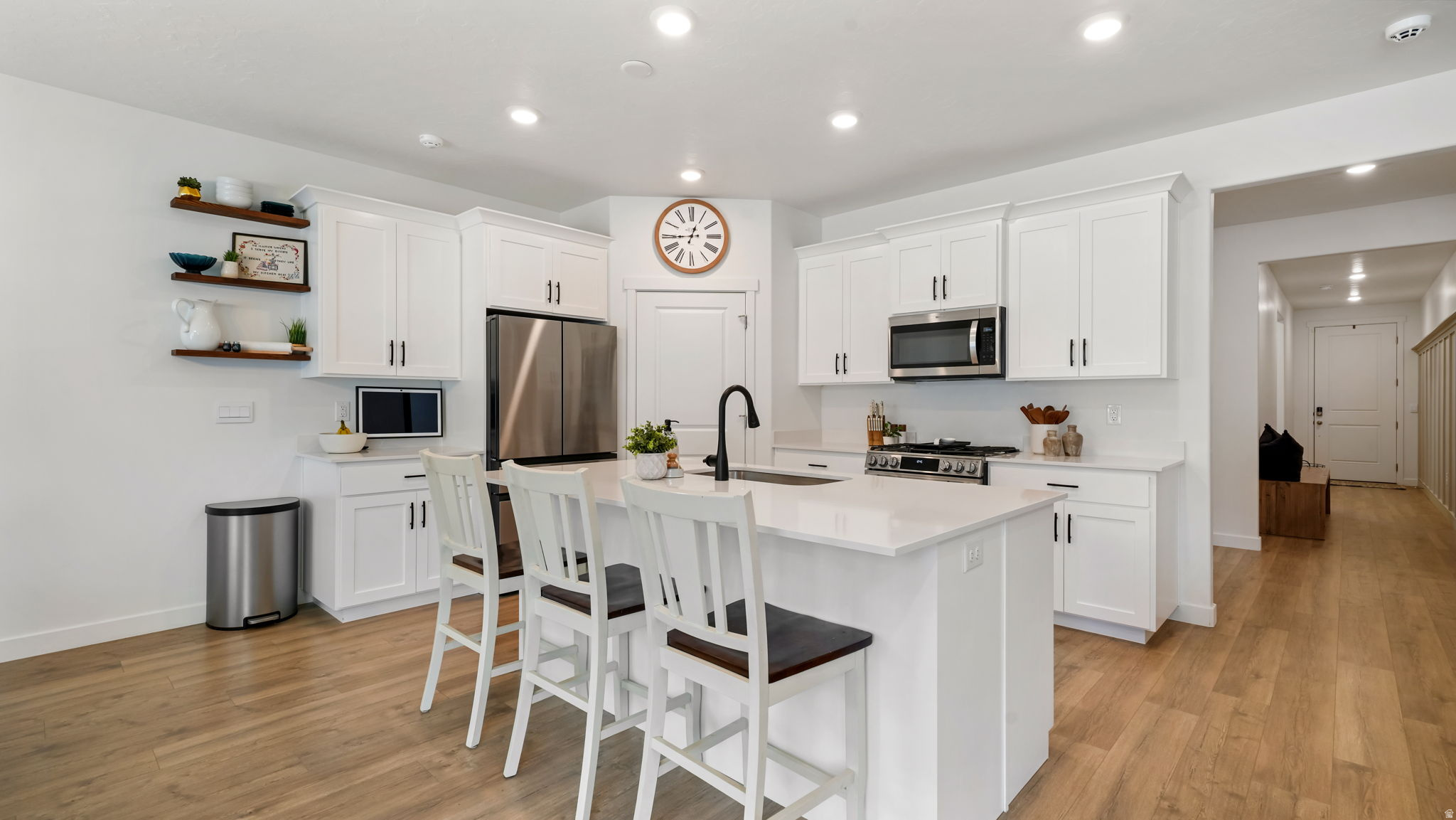 FOOTHILL VILLAGE - Residential