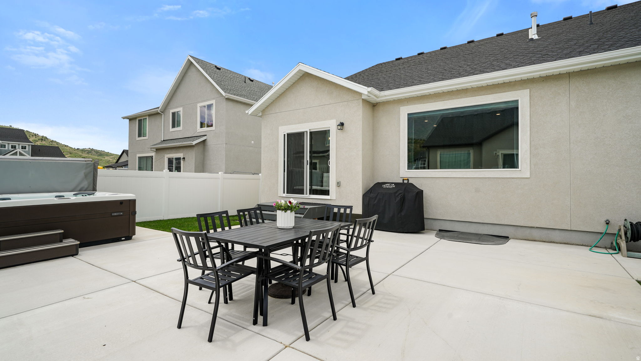 FOOTHILL VILLAGE - Residential