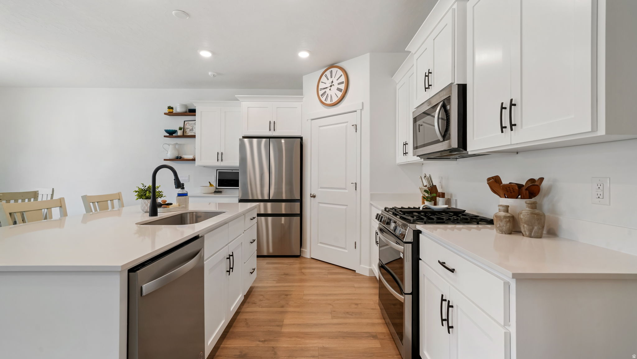 FOOTHILL VILLAGE - Residential