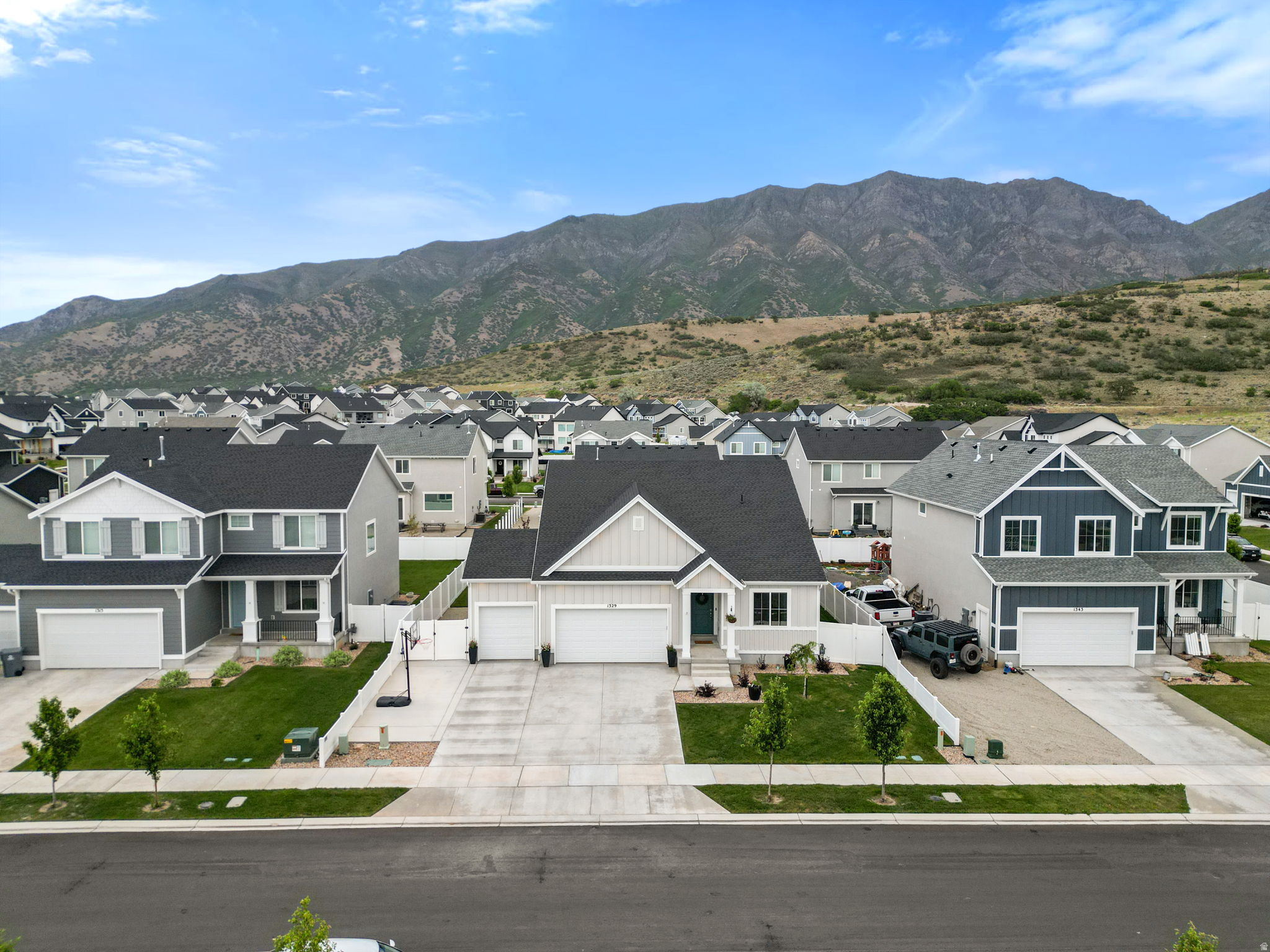 FOOTHILL VILLAGE - Residential