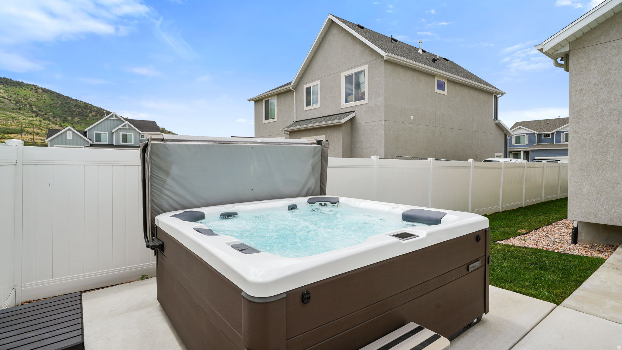 FOOTHILL VILLAGE - Residential