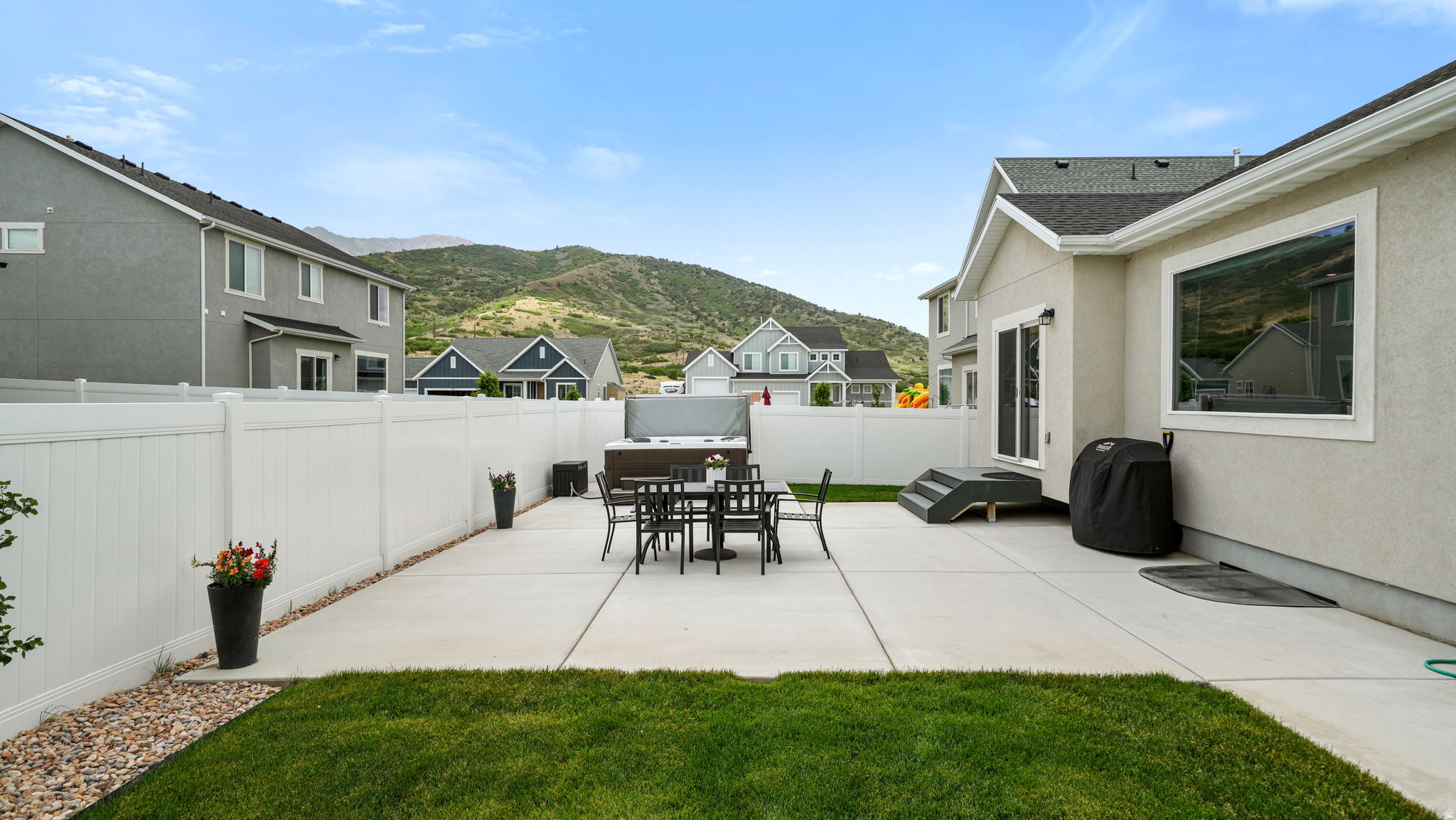 FOOTHILL VILLAGE - Residential