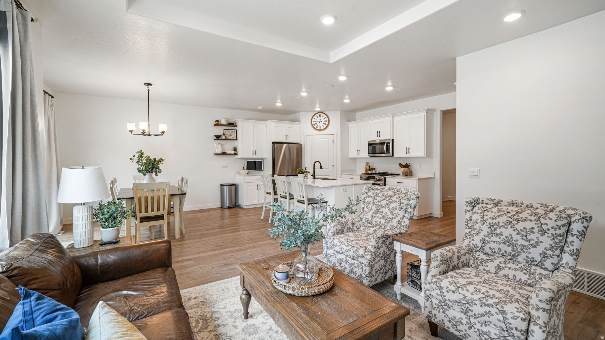 FOOTHILL VILLAGE - Residential