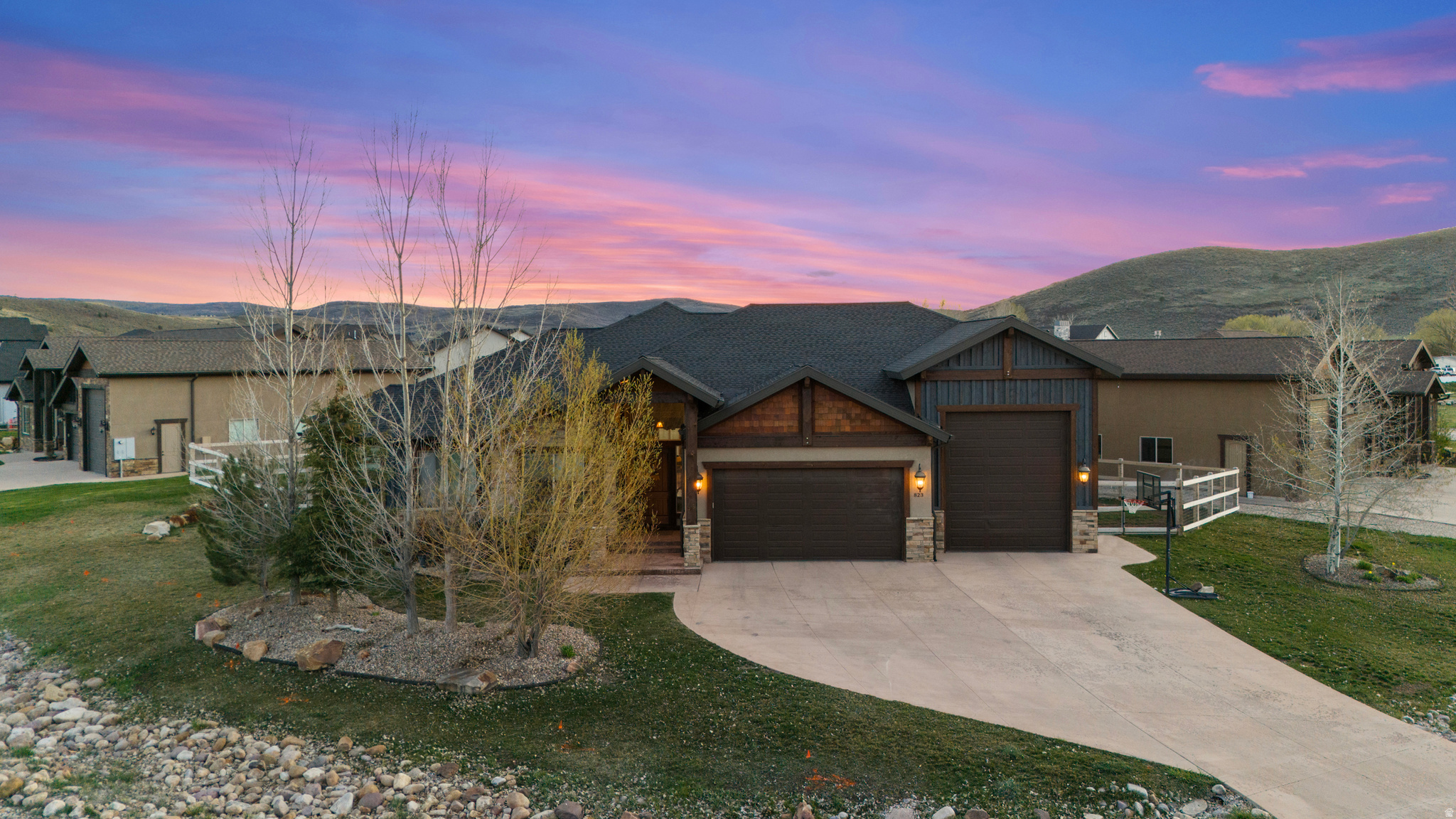 SUMMIT HAVEN - Residential