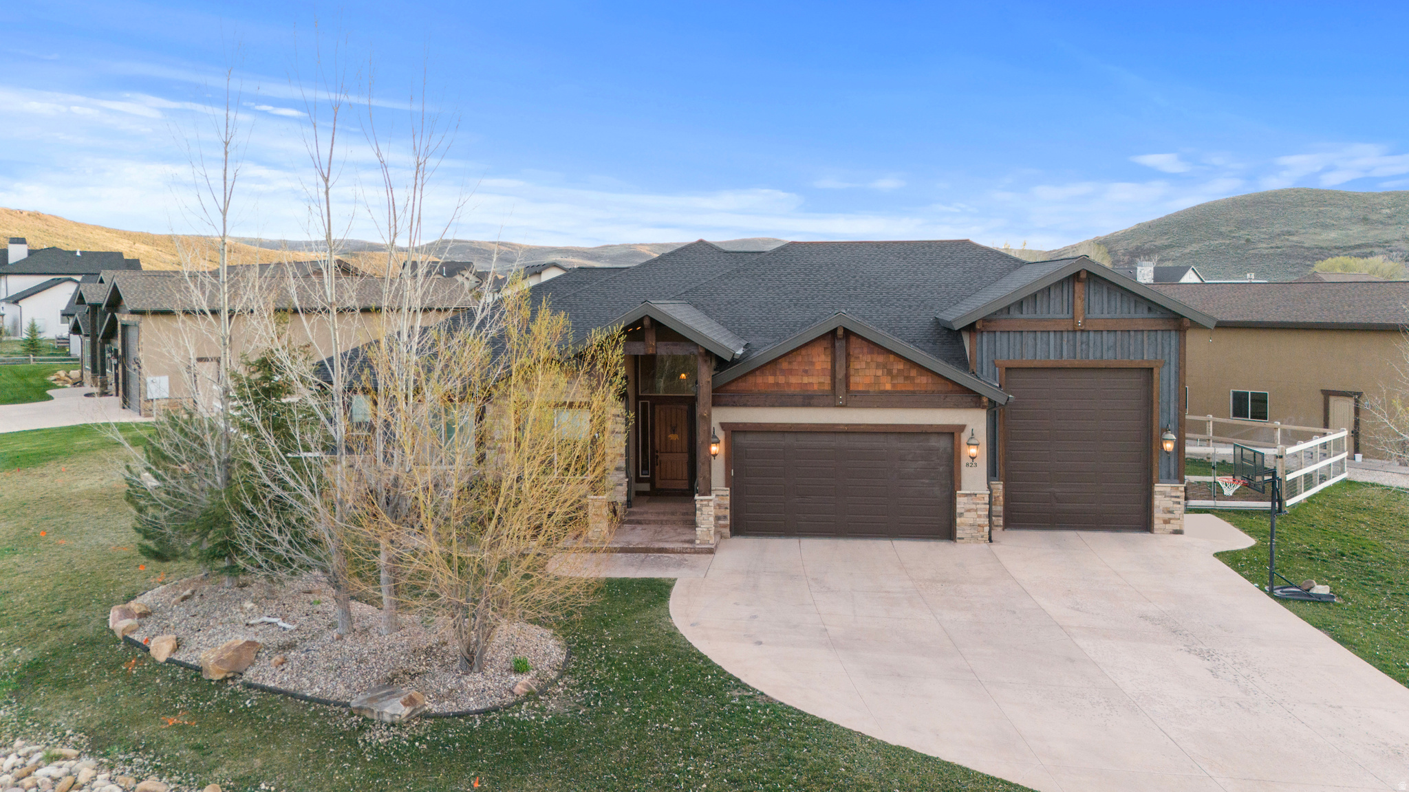 SUMMIT HAVEN - Residential