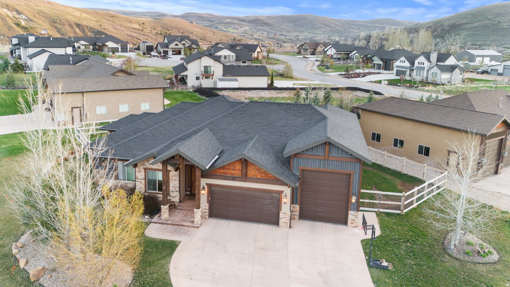 SUMMIT HAVEN - Residential