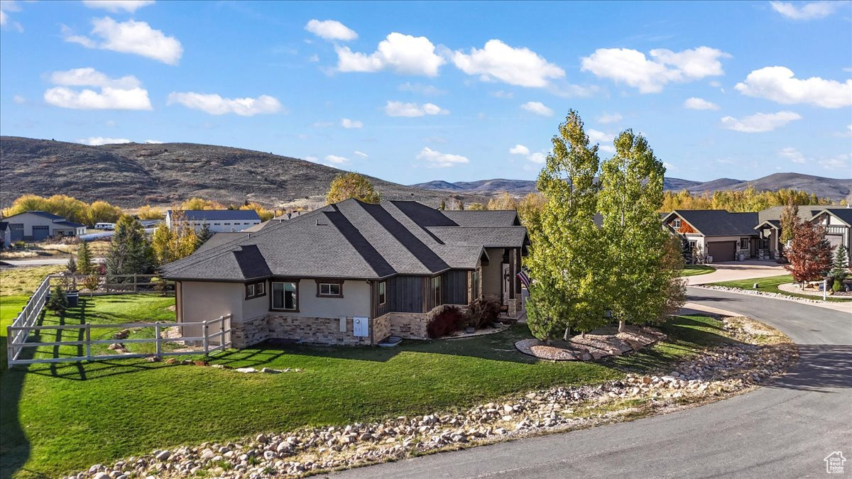 SUMMIT HAVEN - Residential