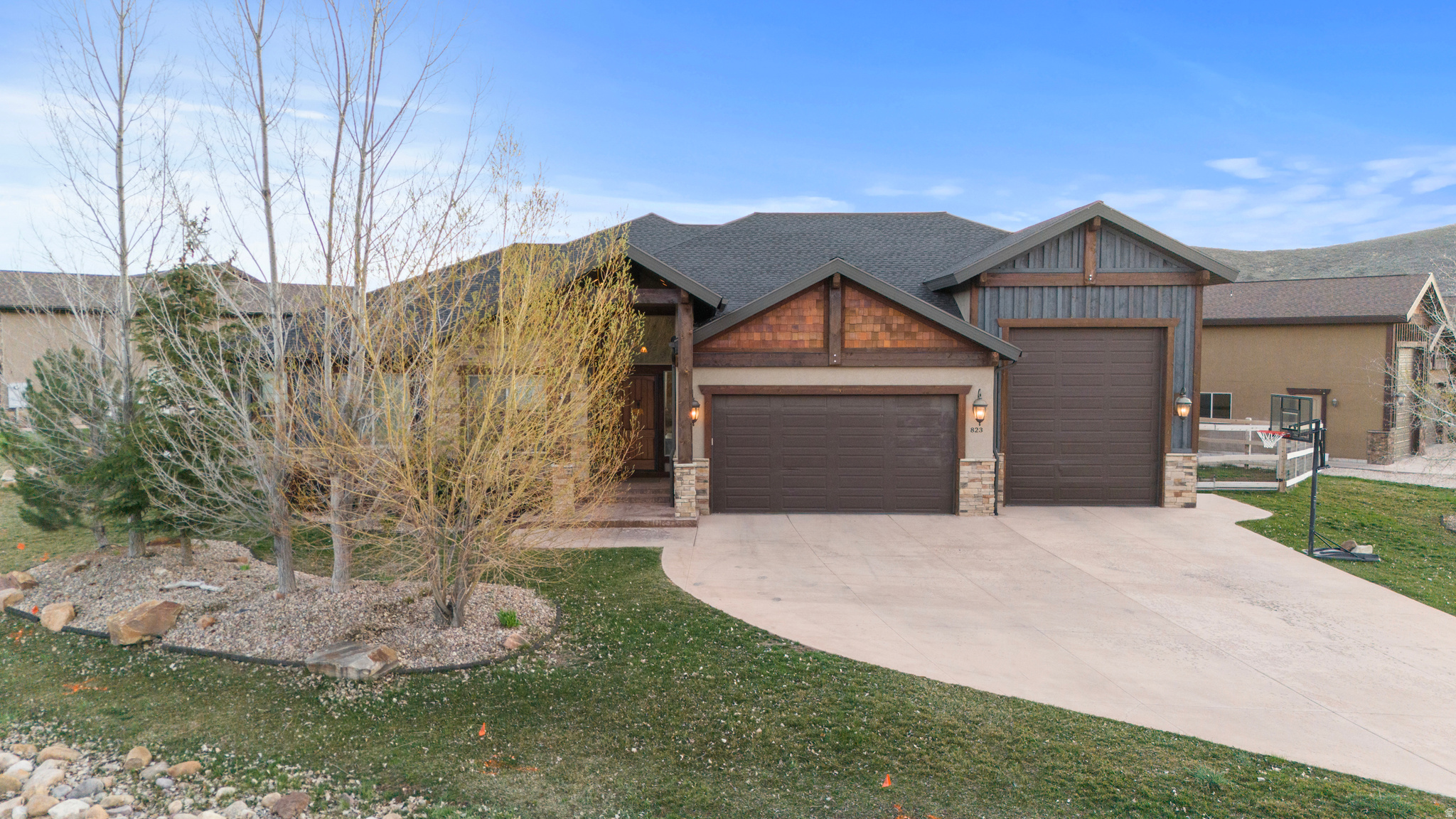 SUMMIT HAVEN - Residential