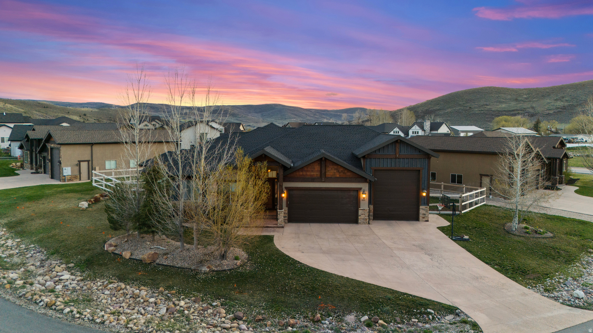 SUMMIT HAVEN - Residential