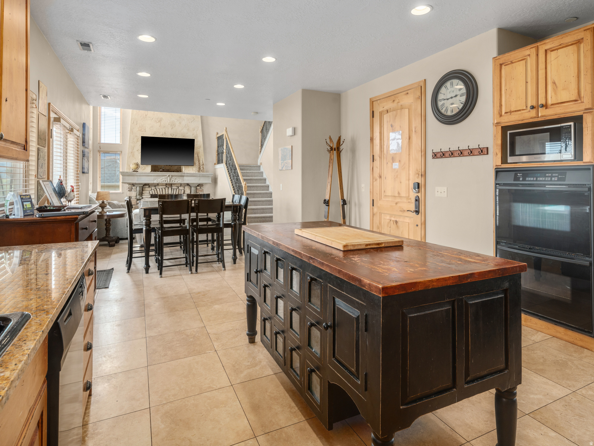 THE CASCADES - Residential