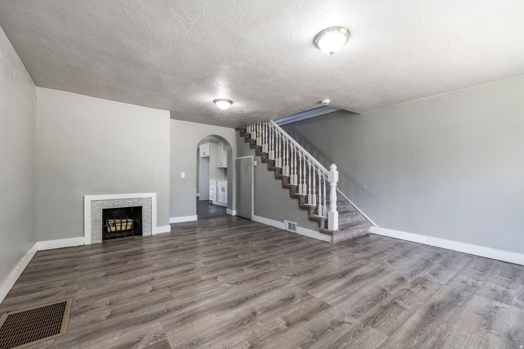 SMITH VILLAGE - Residential