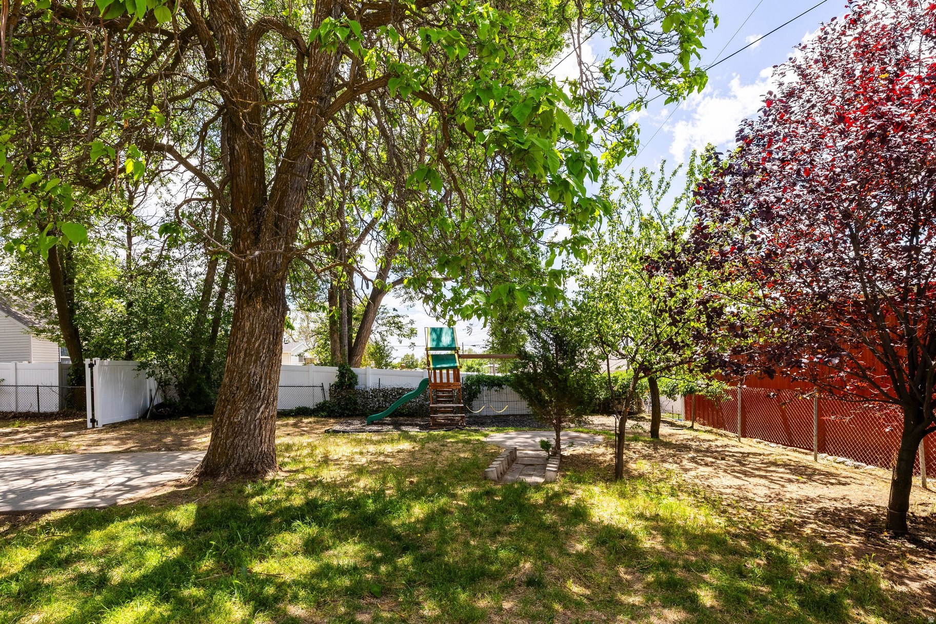 SMITH VILLAGE - Residential