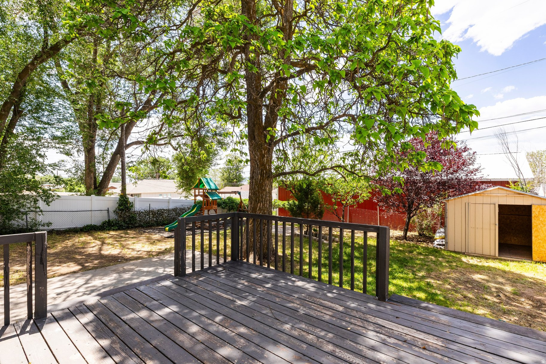 SMITH VILLAGE - Residential