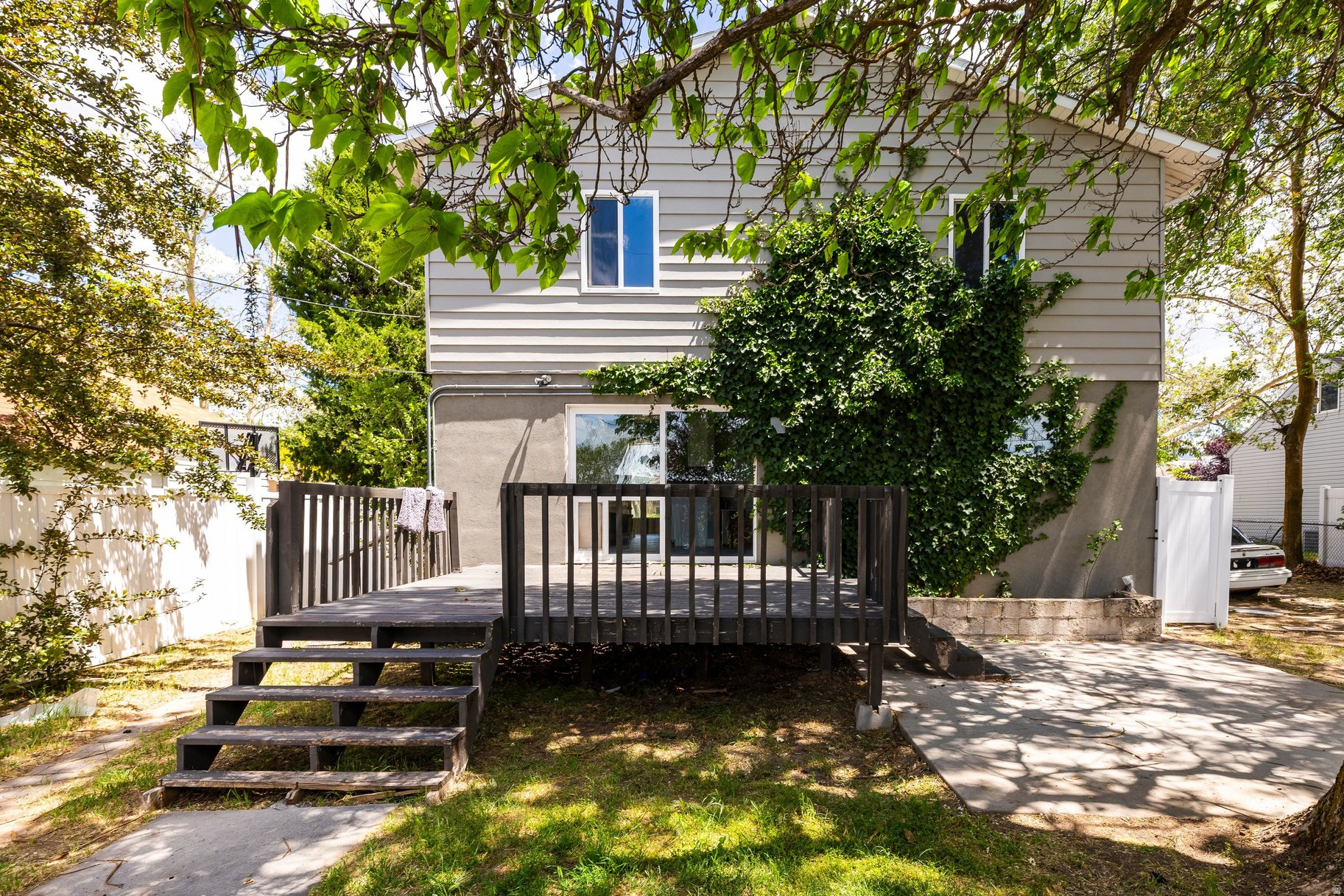 SMITH VILLAGE - Residential