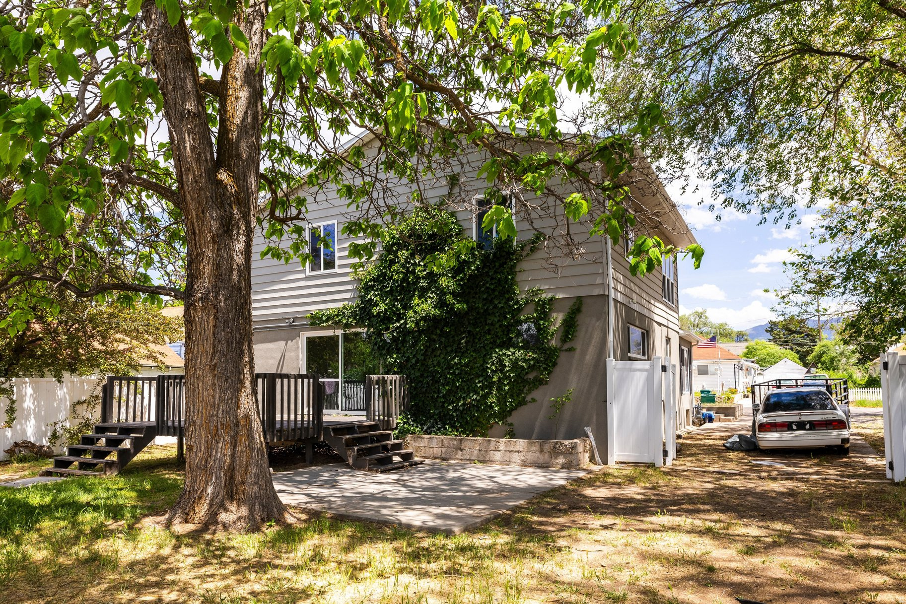 SMITH VILLAGE - Residential