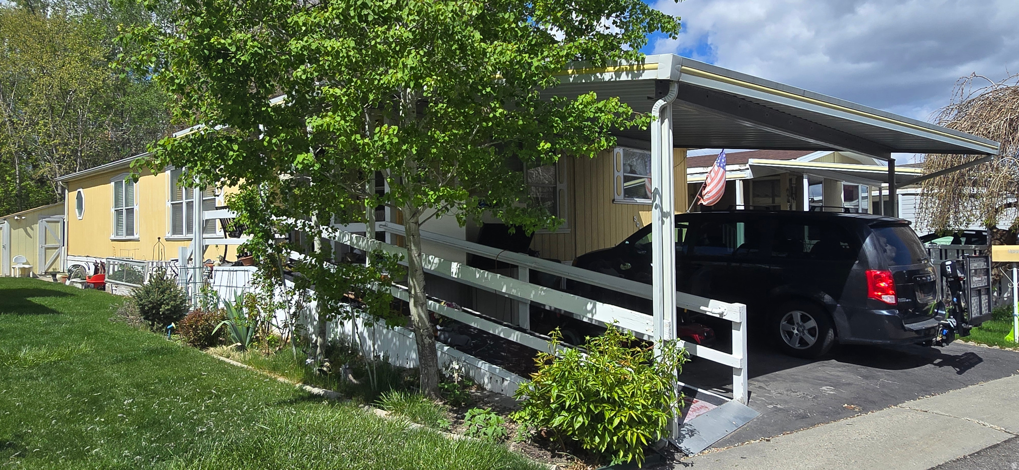 *** Why pay rent when you can own your own three bedroom home! This spacious home has been meticulously maintained and loved by its owners. Well-kept manufactured home in Holladay that offers a great opportunity for affordable living. DON'T MISS THIS!  ***SELLER IS MOTIVATED*** It is ideally located in a quiet area with very little traffic, yet remains conveniently close to shopping centers and freeway access.  Includes the Murphy bed in one of the bedrooms! Rare find!   Sq foot figures are provided as a courtesy estimate only and were obtained from seller and county records .  Buyer is advised to obtain an independent measurement.