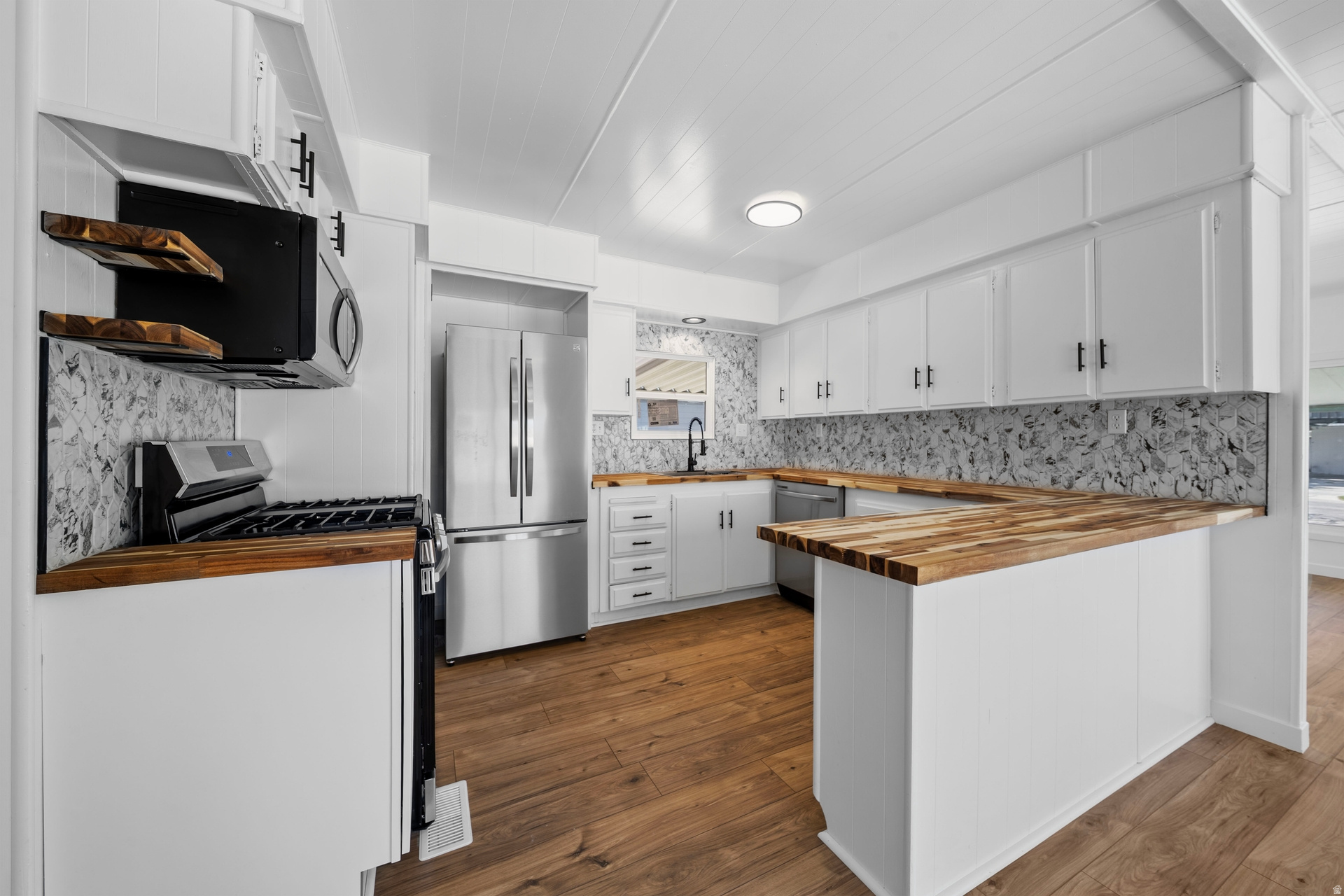 JORDAN MOBILE HOME ESTATES - Residential