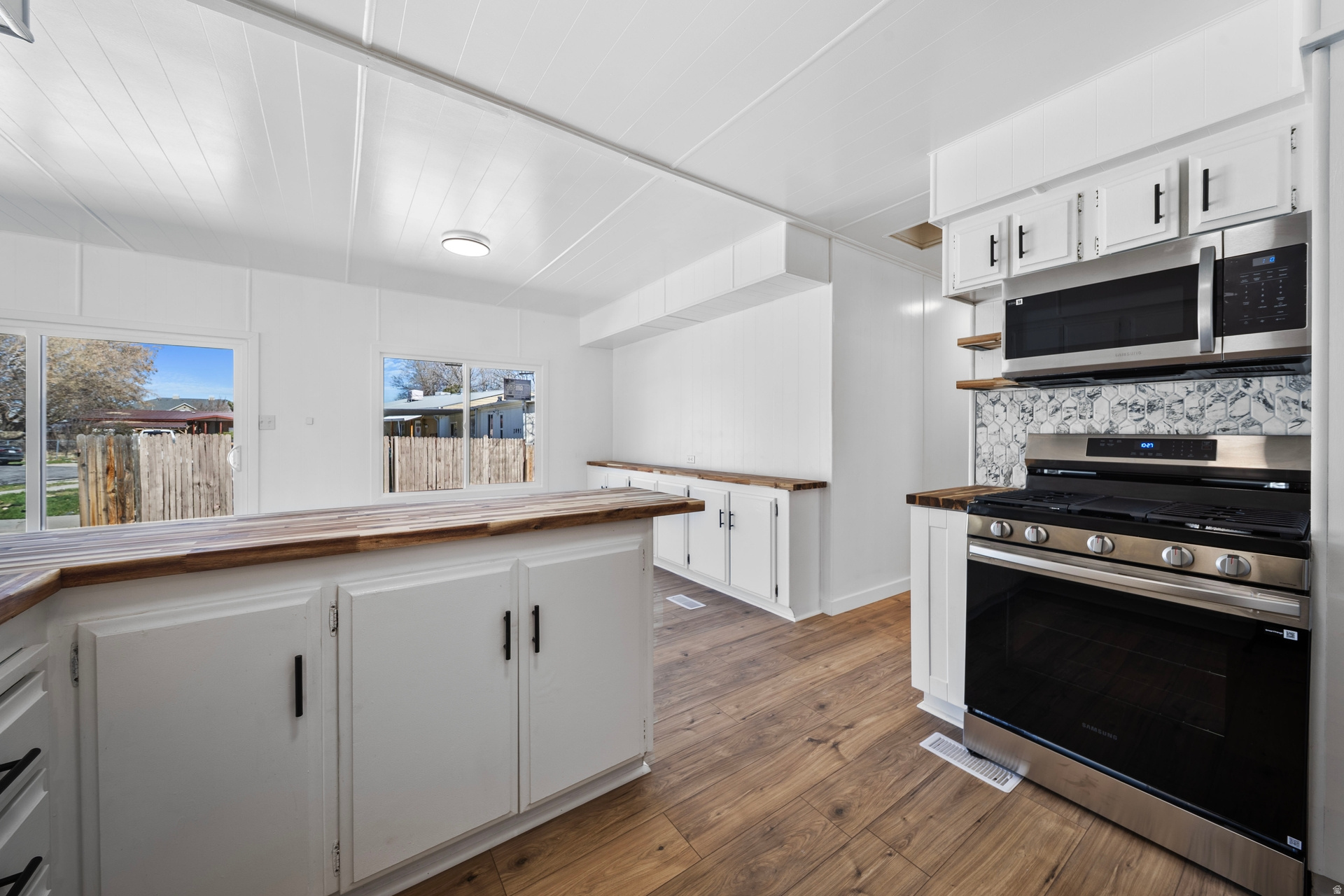 JORDAN MOBILE HOME ESTATES - Residential