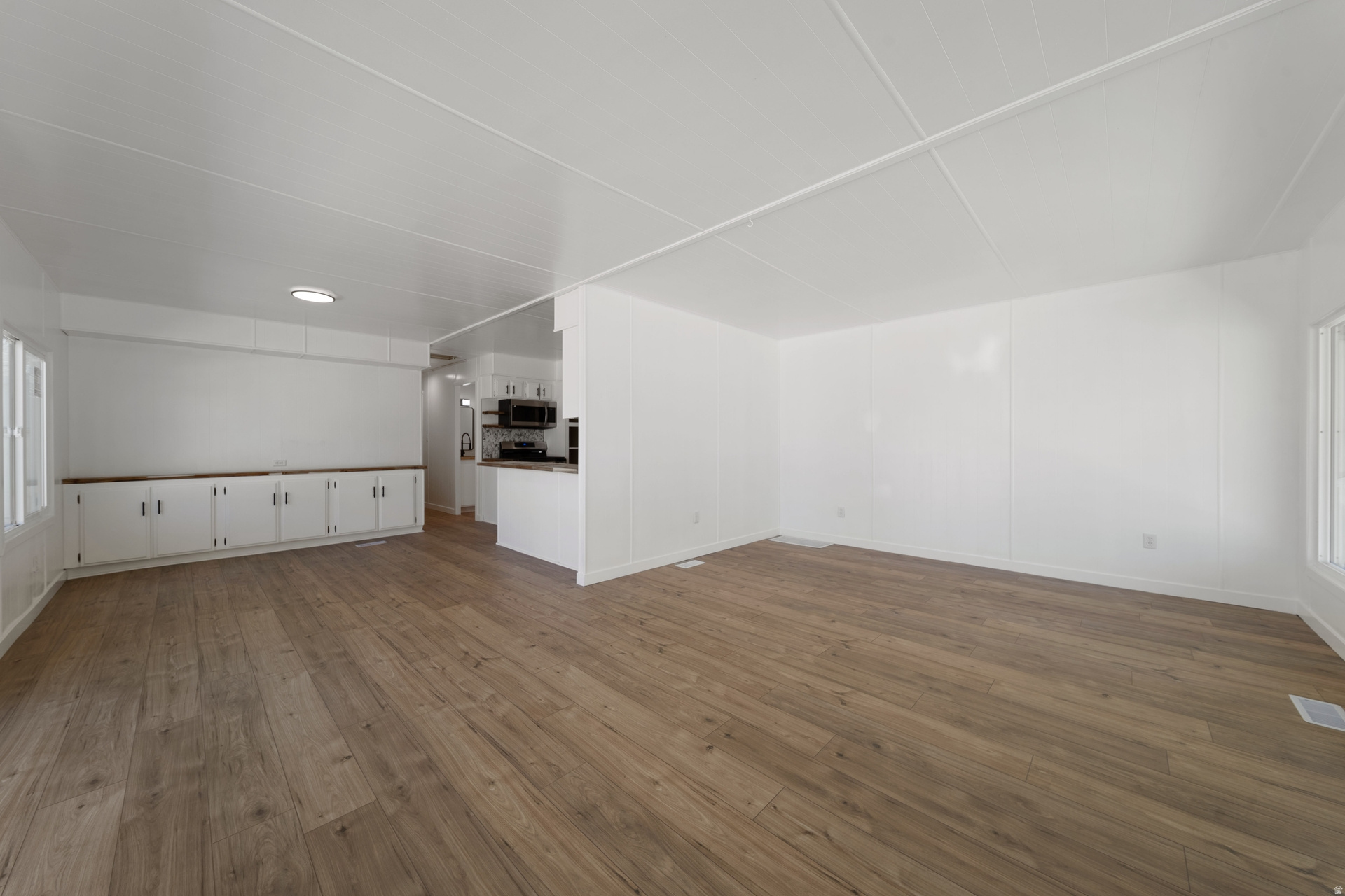 JORDAN MOBILE HOME ESTATES - Residential