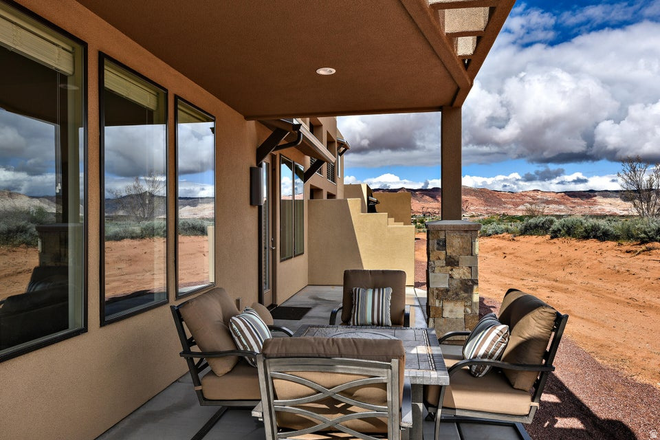 ESCAPES AT THE LEDGES PH 1 - Residential