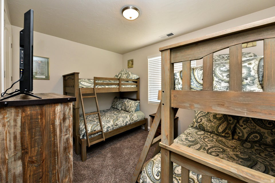 ESCAPES AT THE LEDGES PH 1 - Residential