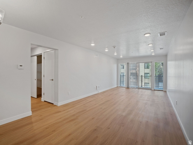 INCLINE TERRACE - Residential