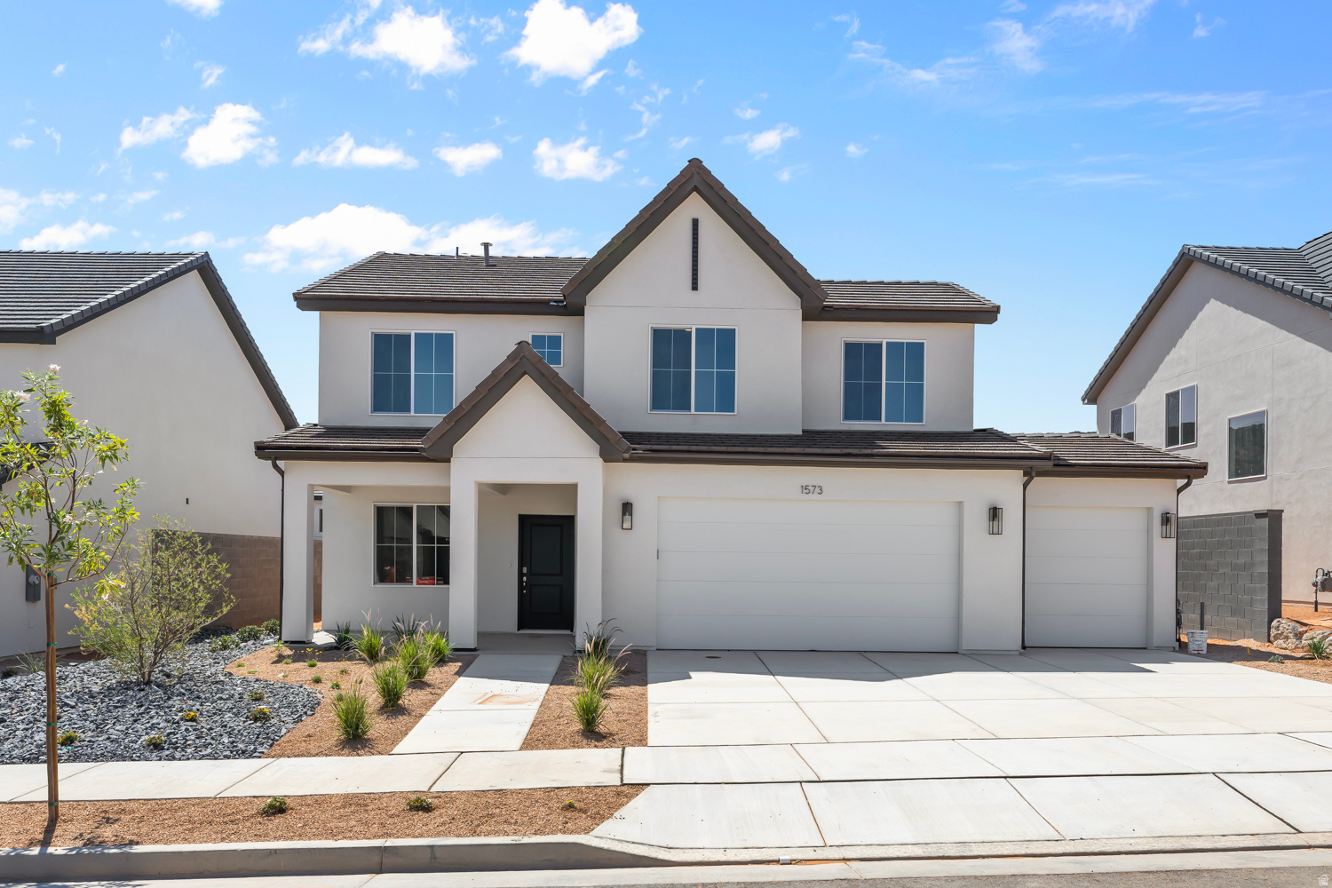The Mesa 3 Car floor plan at Long Valley is a beautiful 3-bedroom home, with an office, 2.5 baths, and 3.5 car garage. This home has a main floor family room and a 2nd floor family room. The back covered patio and large backyard is the perfect place to also relax and enjoy the great southern Utah weather. Come see the new amenities in the Dixie Power community and feel the difference of a D R Horton home. Please call or text Joe to get the latest information about all our home inventory and to register your clients. Pictures are of a model of similar floor plan, actual finishes, upgrades, or elevation may vary.