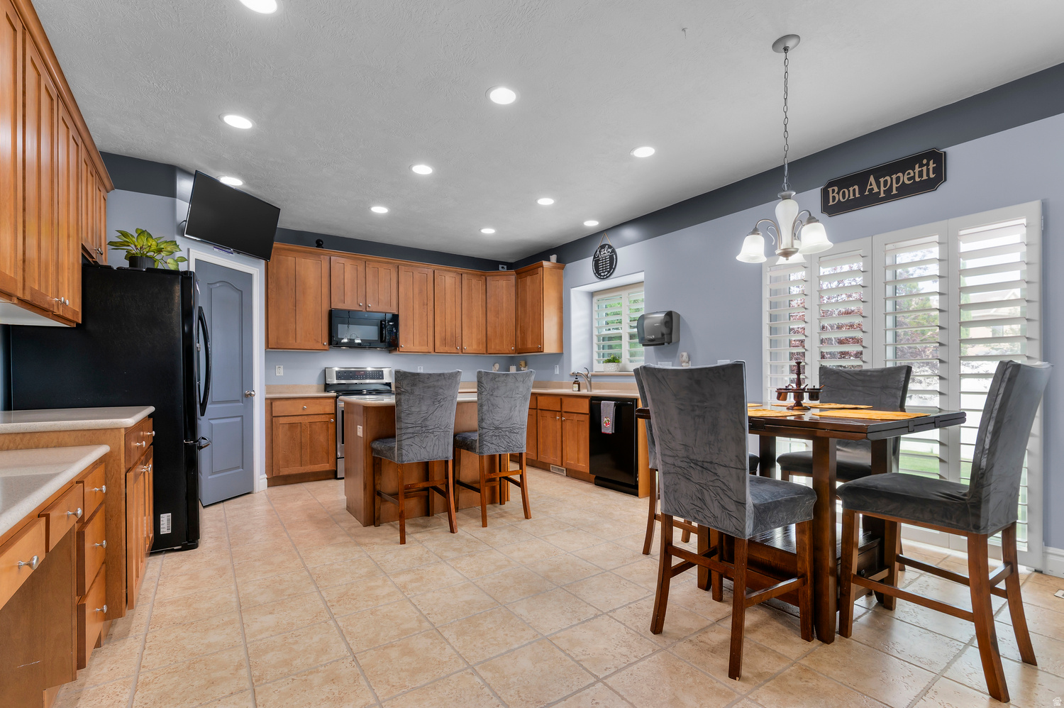 MONARCH MEADOWS - Residential