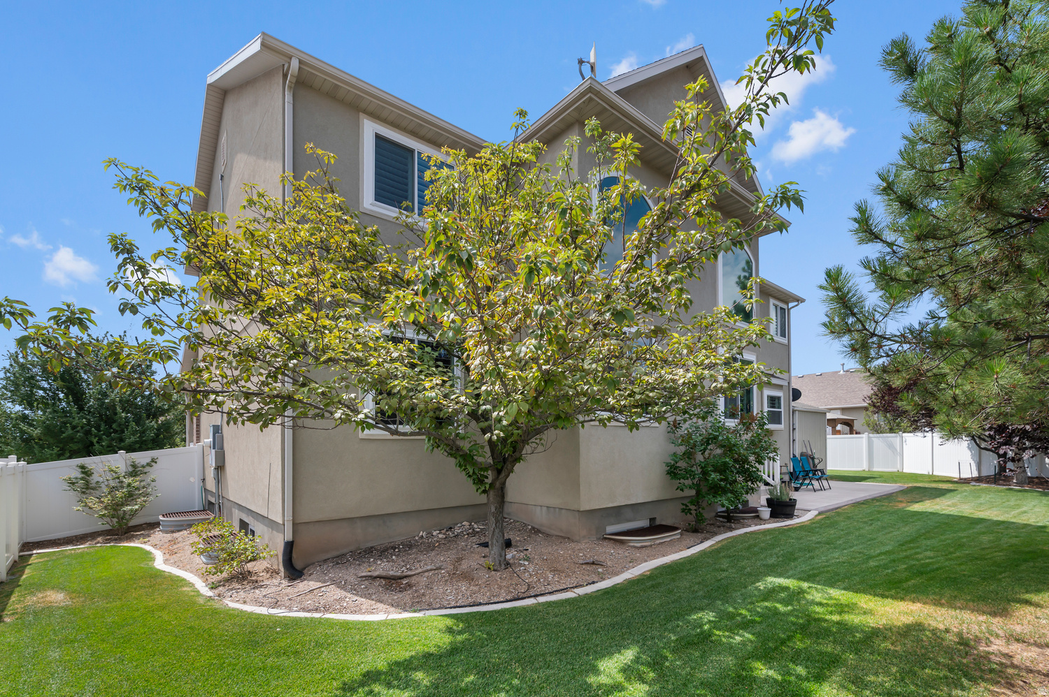 MONARCH MEADOWS - Residential