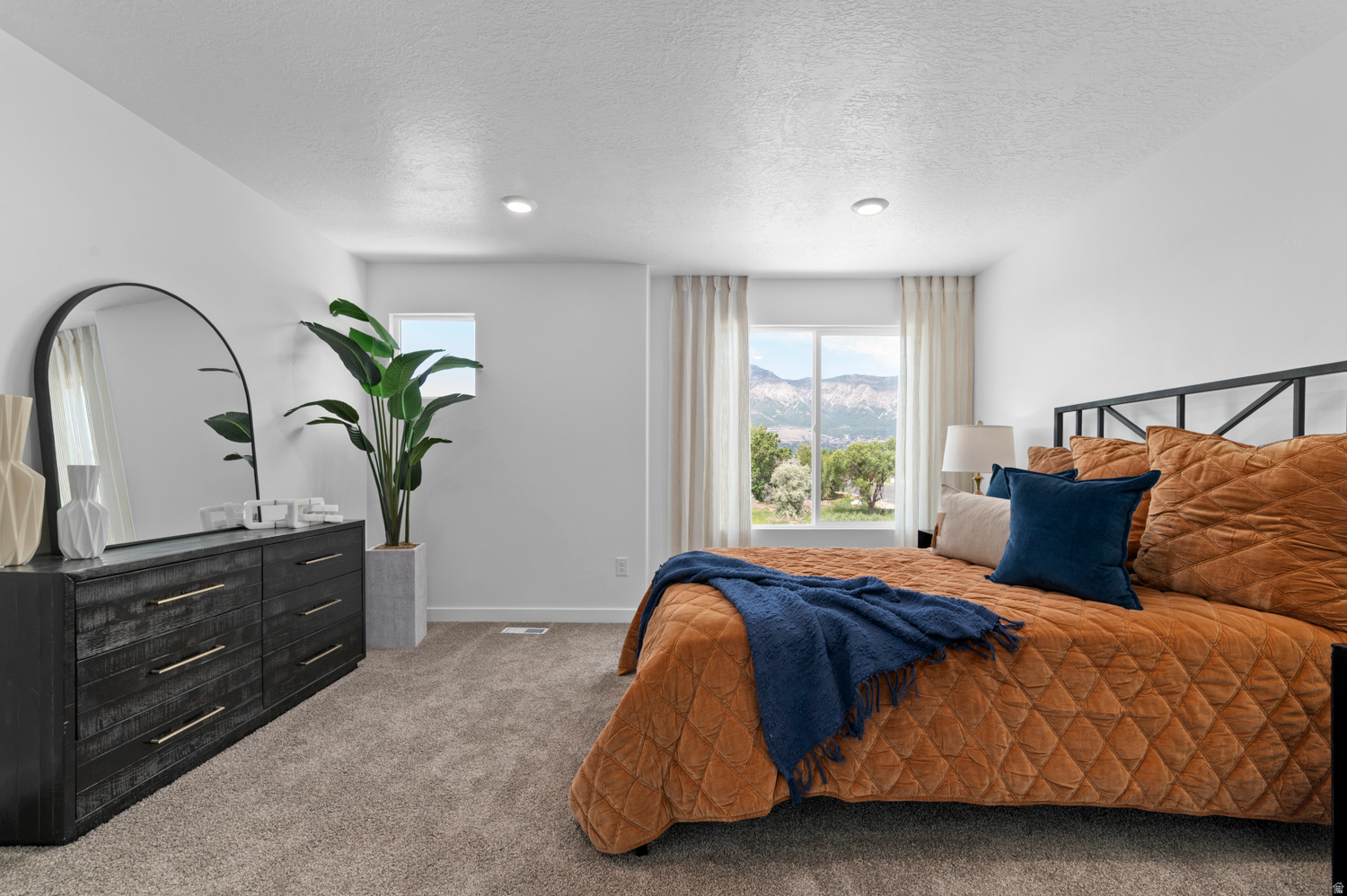DIXON CREEK - Residential