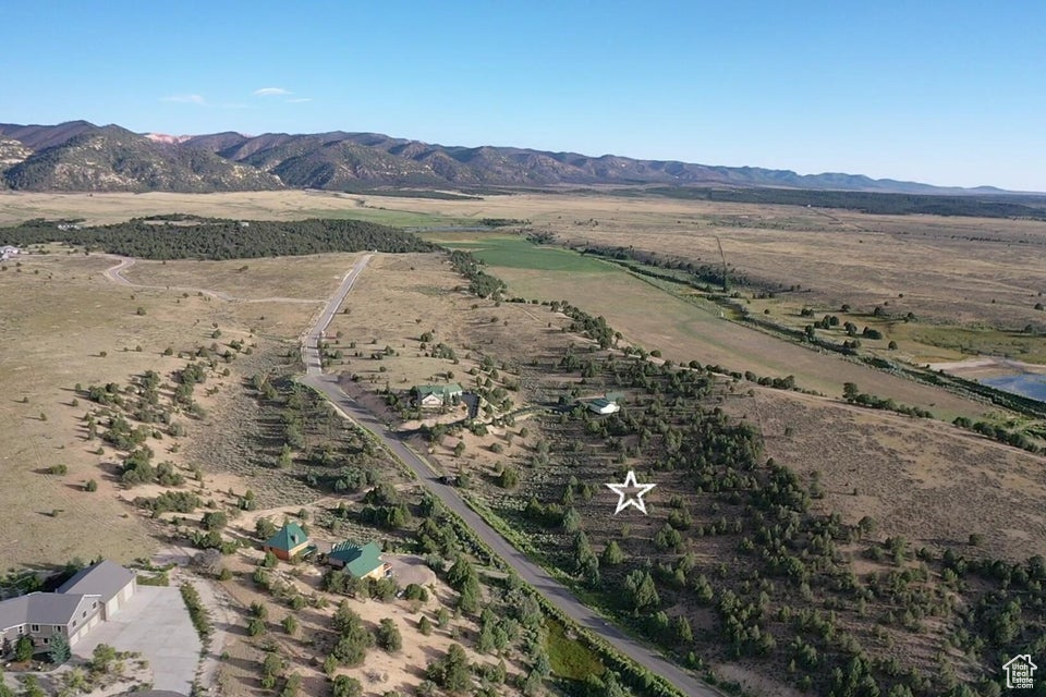 PAUNSAUGUNT CLIFFS SUBDIVISION - Land