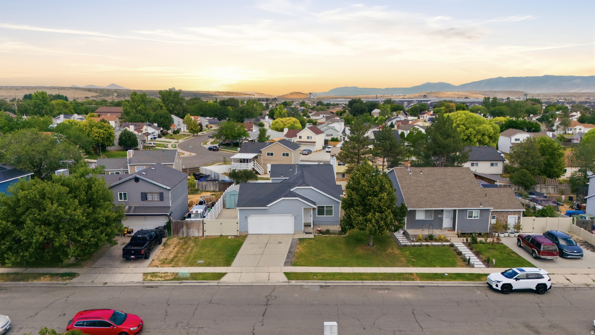 SHADOW RUN ESTATES - Residential