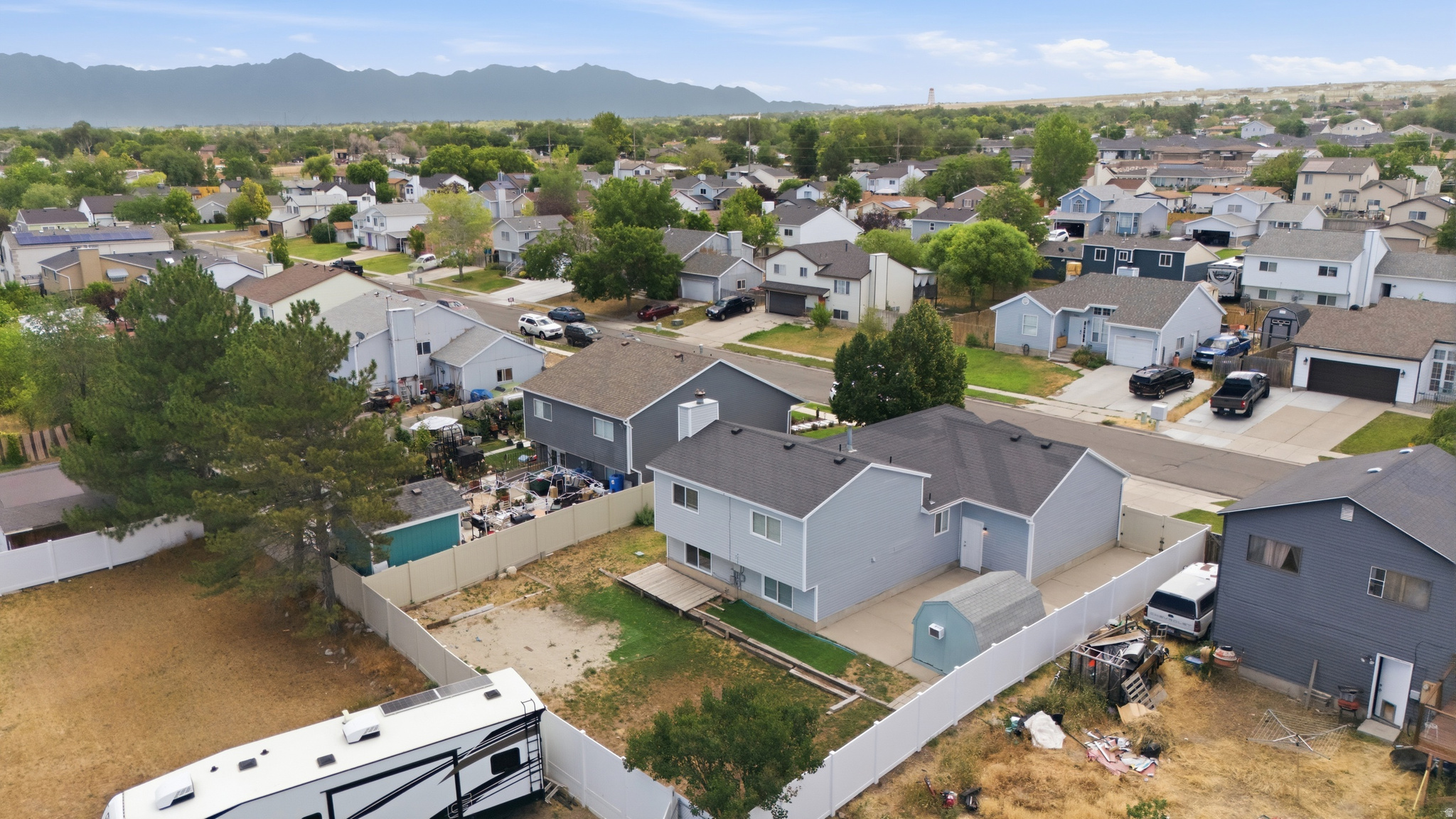 SHADOW RUN ESTATES - Residential