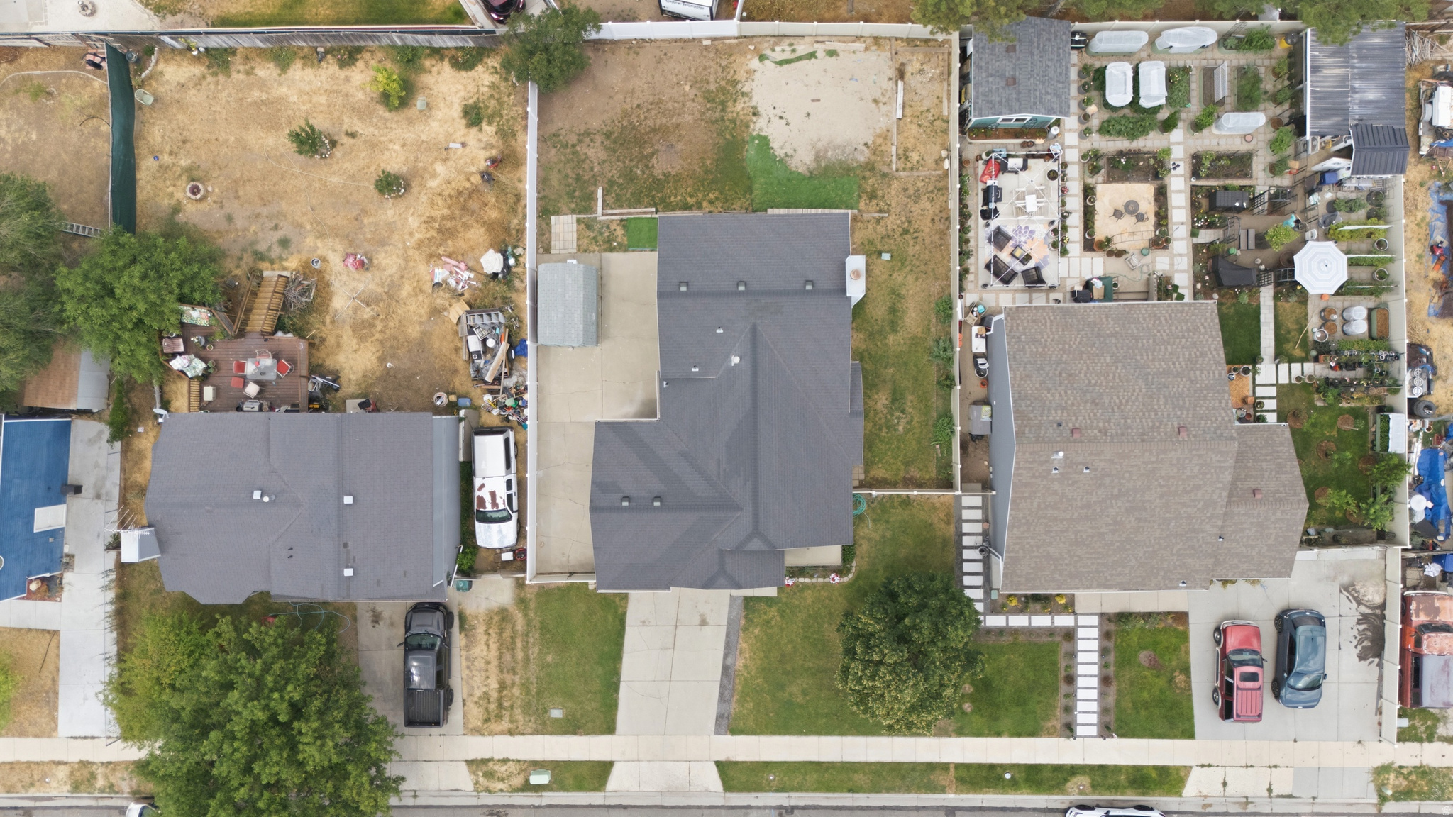 SHADOW RUN ESTATES - Residential