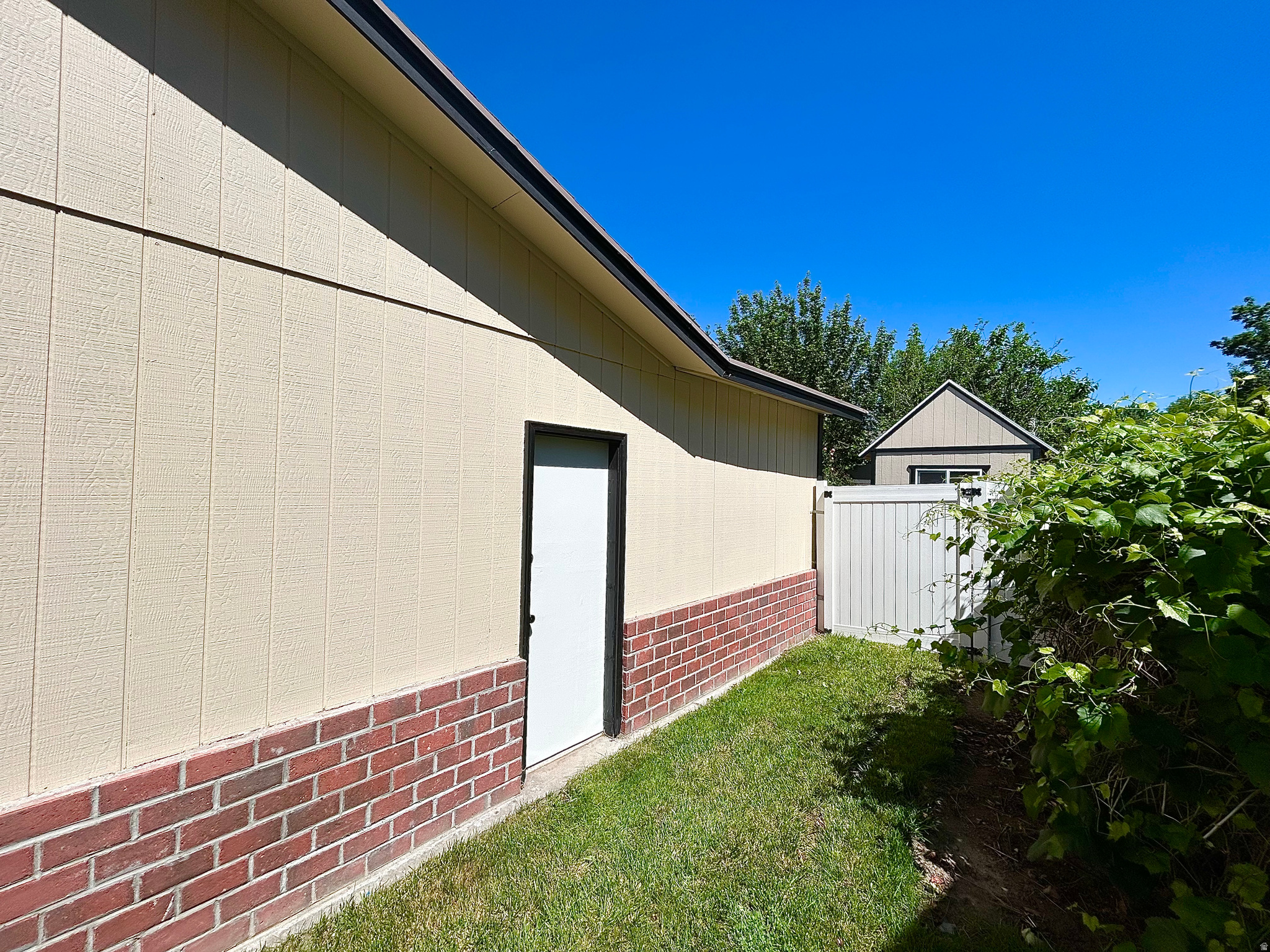 SANDY HEIGHTS SOUTH - Residential