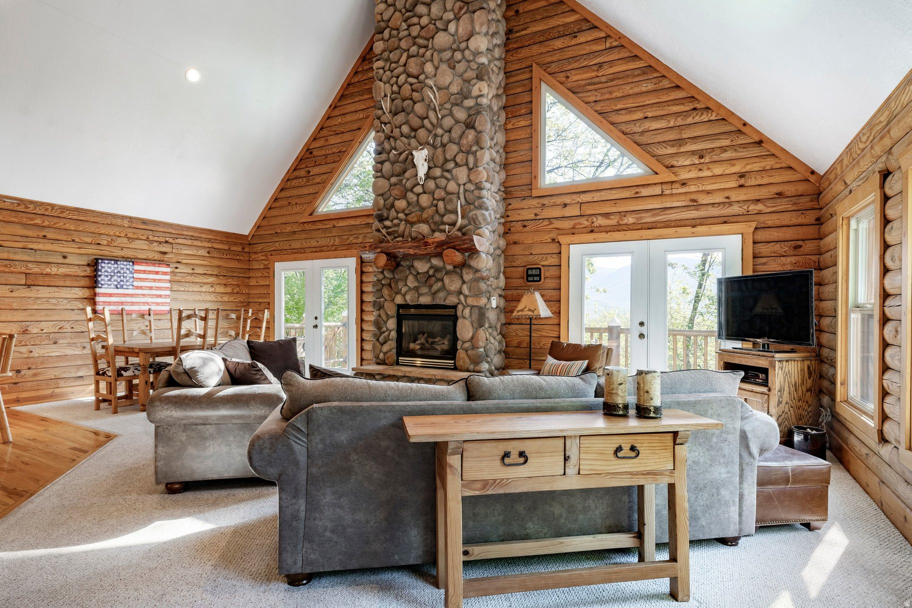 SPRING MOUNTAIN RANCHETTES - Residential