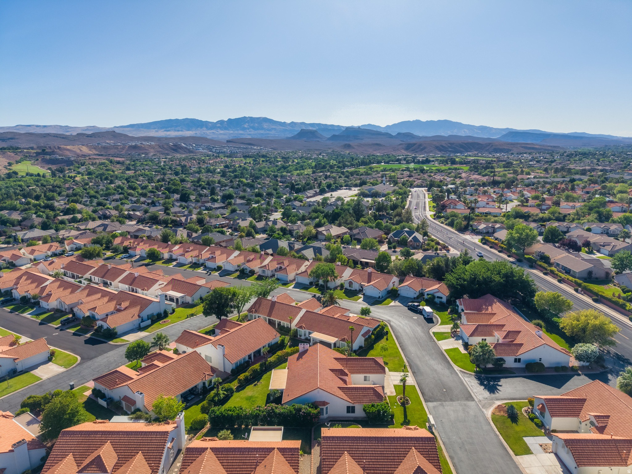 VISTA DELSOL TOWNHOMES - Residential