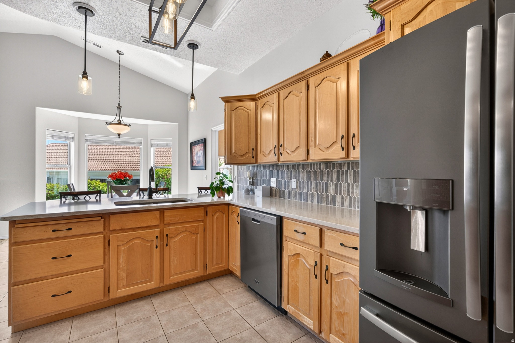 VISTA DELSOL TOWNHOMES - Residential