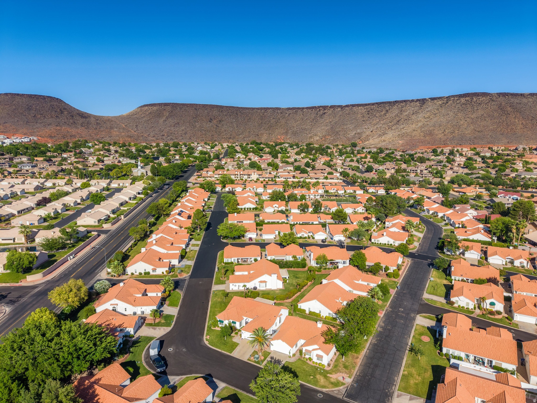 VISTA DELSOL TOWNHOMES - Residential