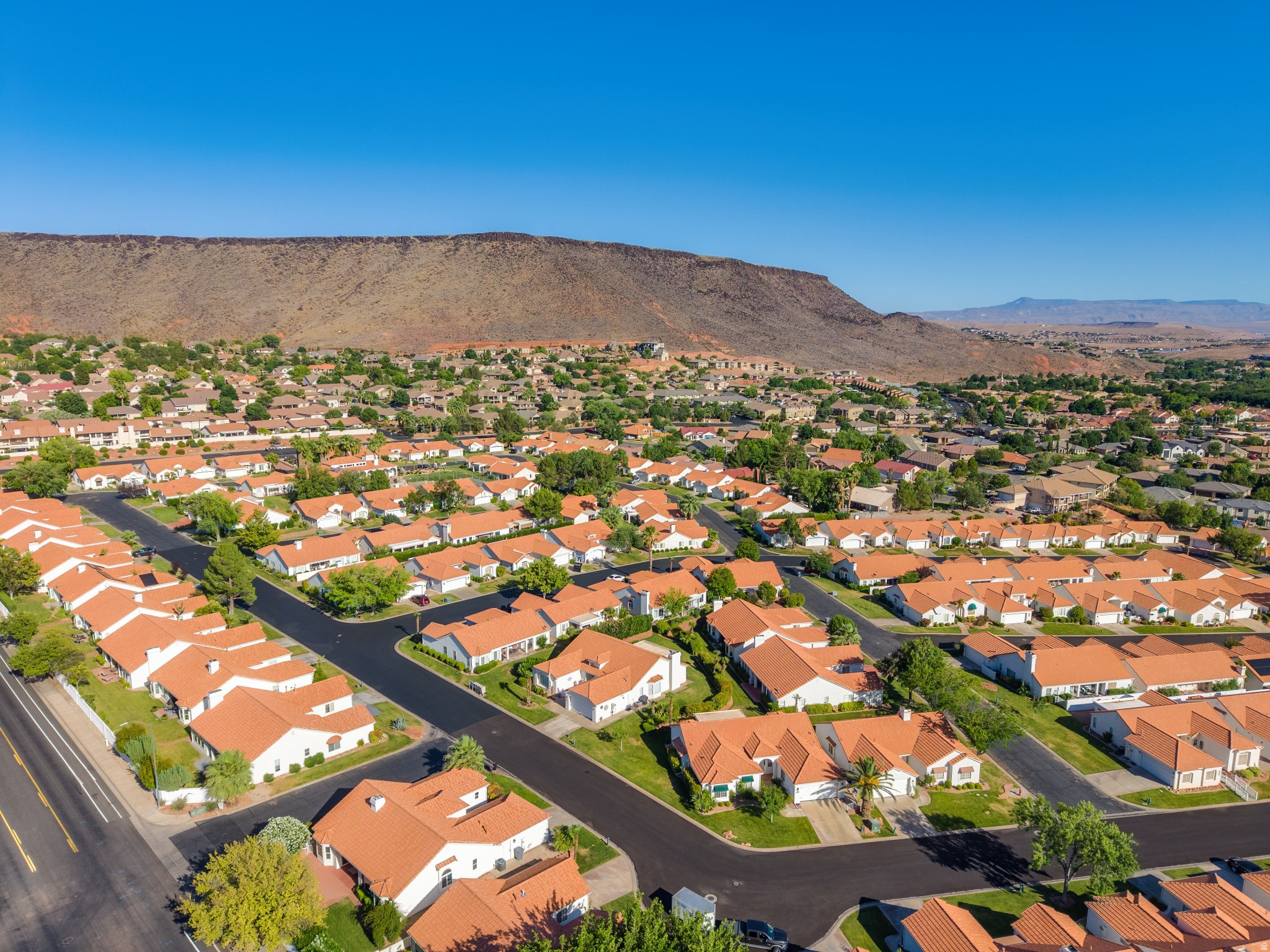 VISTA DELSOL TOWNHOMES - Residential