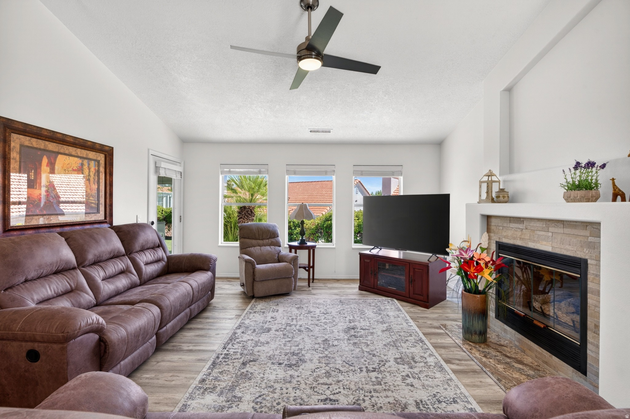 VISTA DELSOL TOWNHOMES - Residential