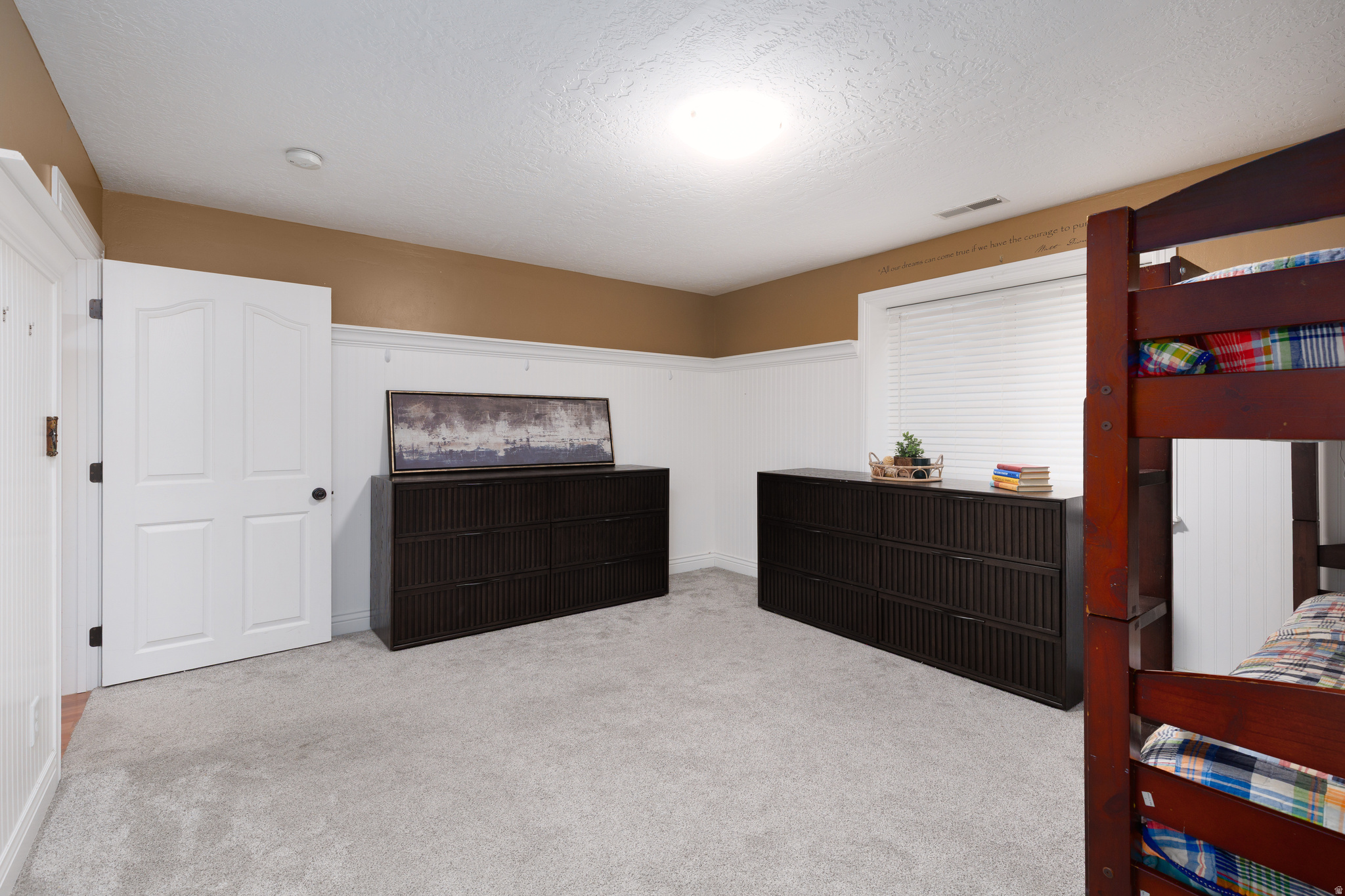 NORTH TEMPLE ESTATES - Residential